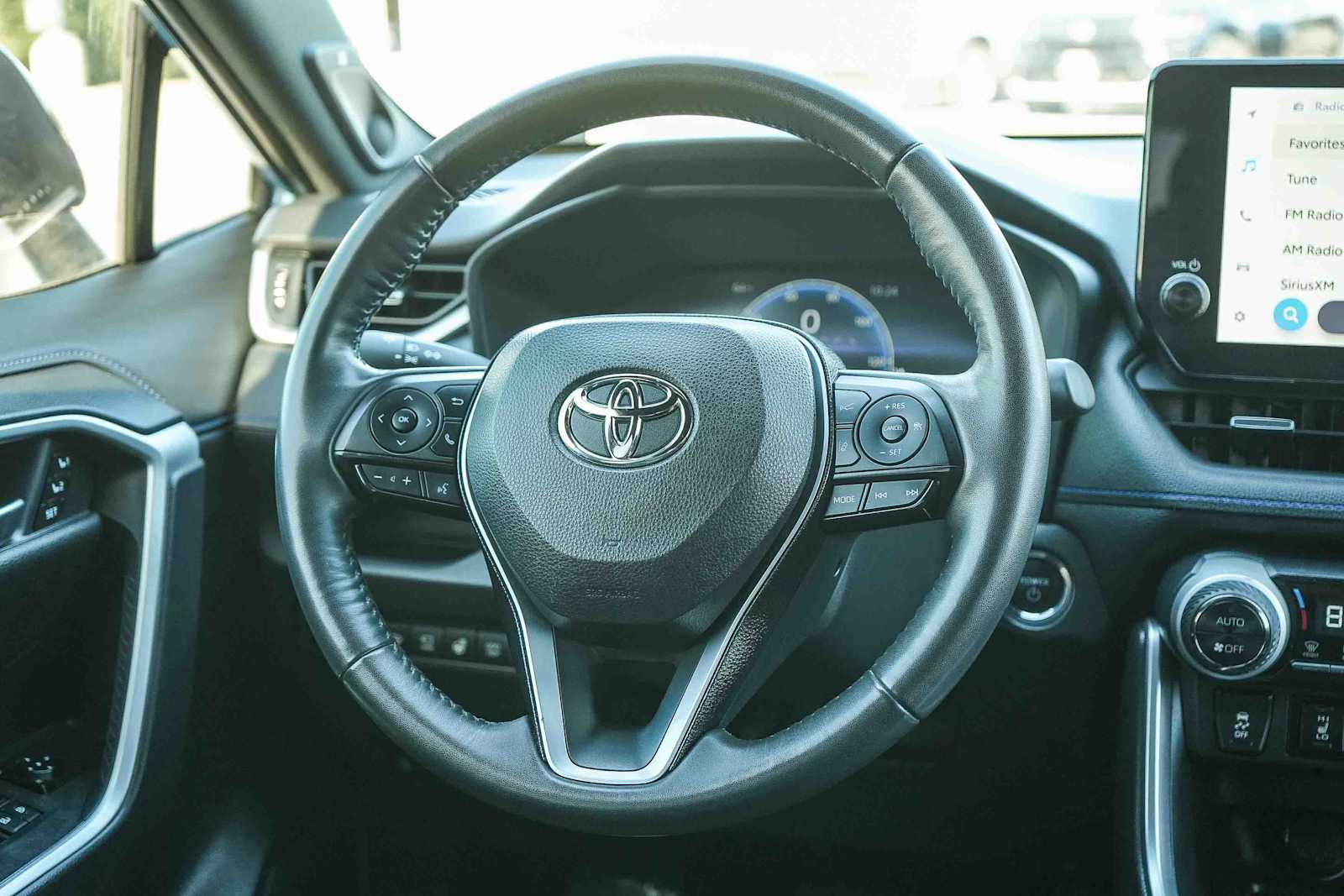 Thumbnail: 2024 Toyota RAV4 - 15