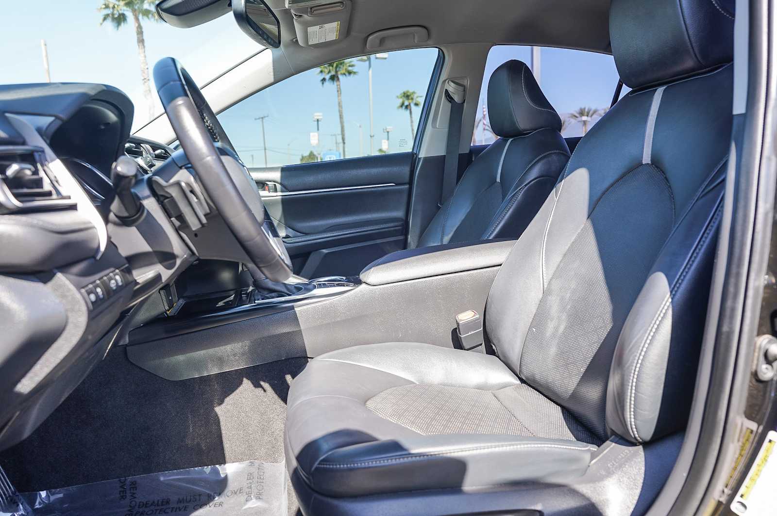 Thumbnail: 2020 Toyota Camry - 17