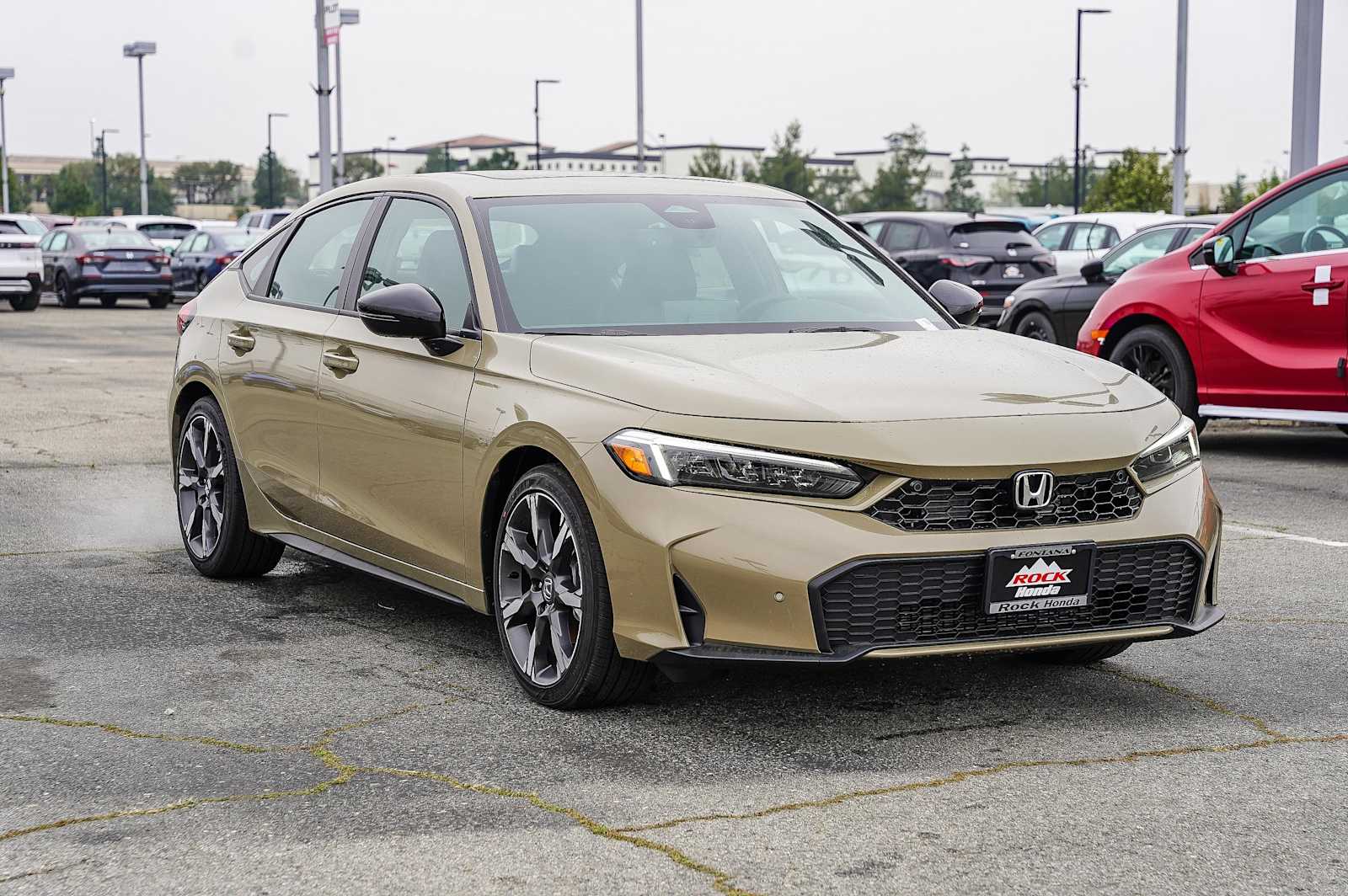 2025 Honda Civic Hybrid Sport Touring photo 2