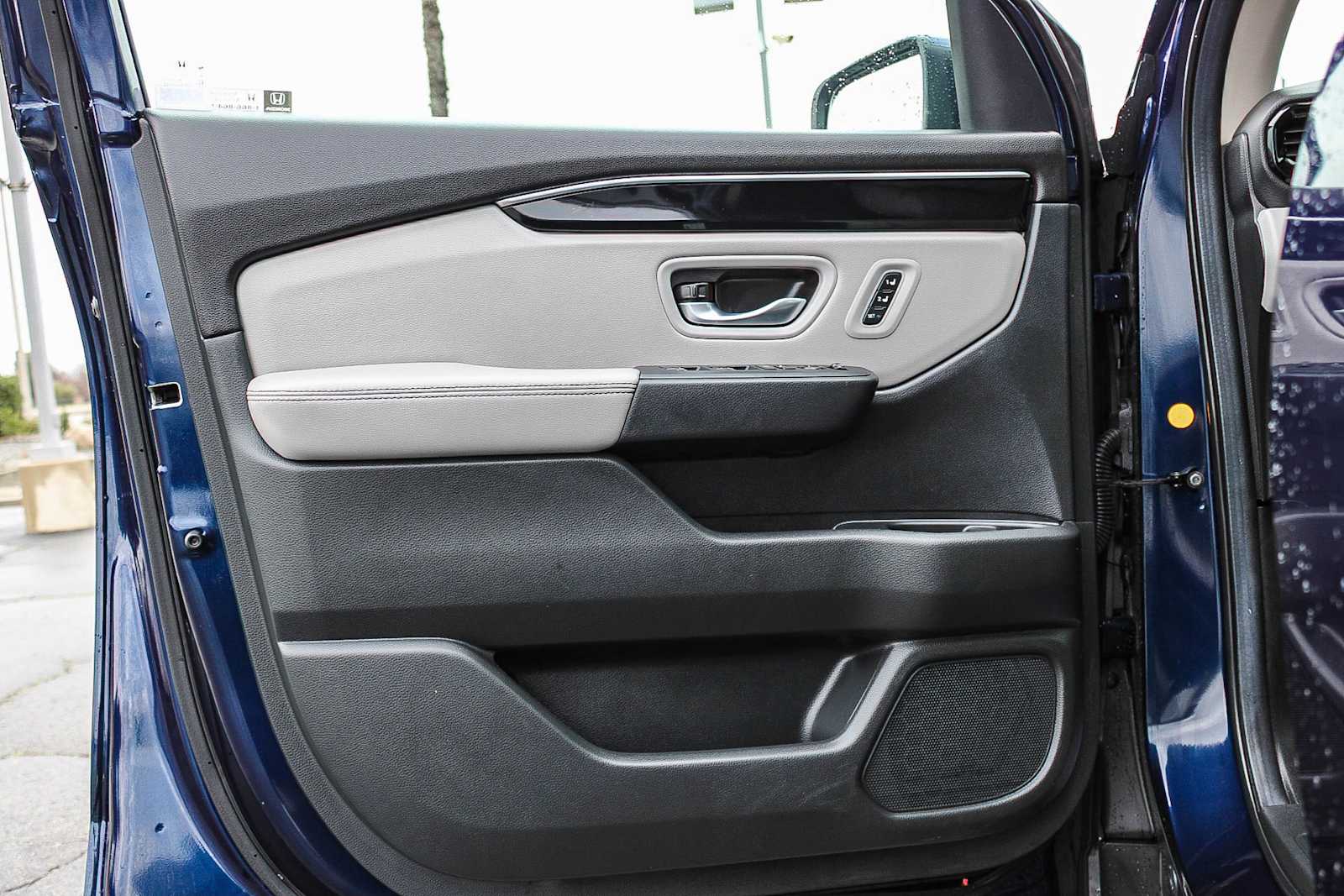 Thumbnail: 2025 Honda Pilot - 17