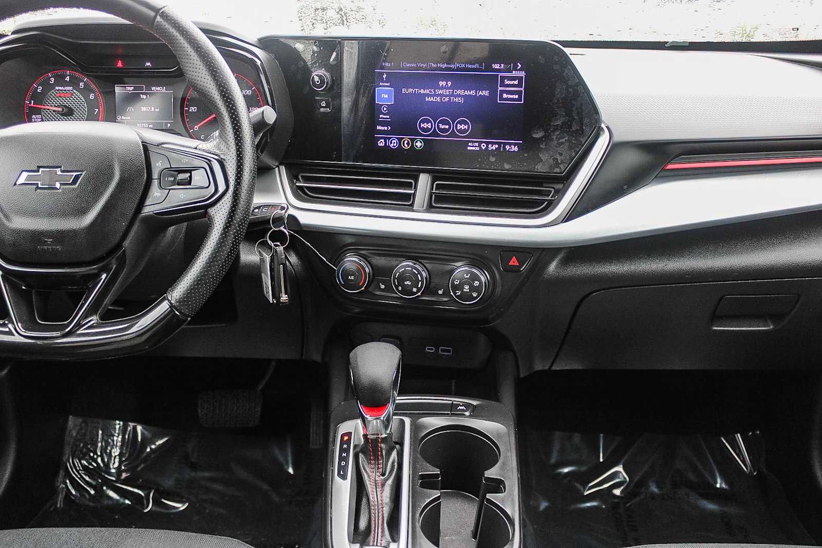 Thumbnail: 2024 Chevrolet Trax - 13