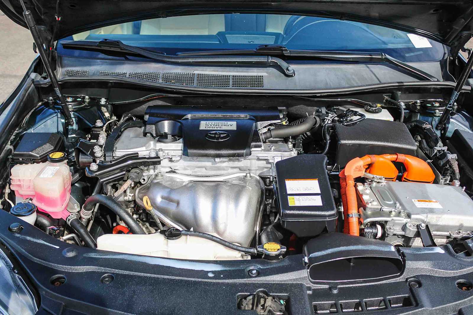 Thumbnail: 2015 Toyota Camry - 28