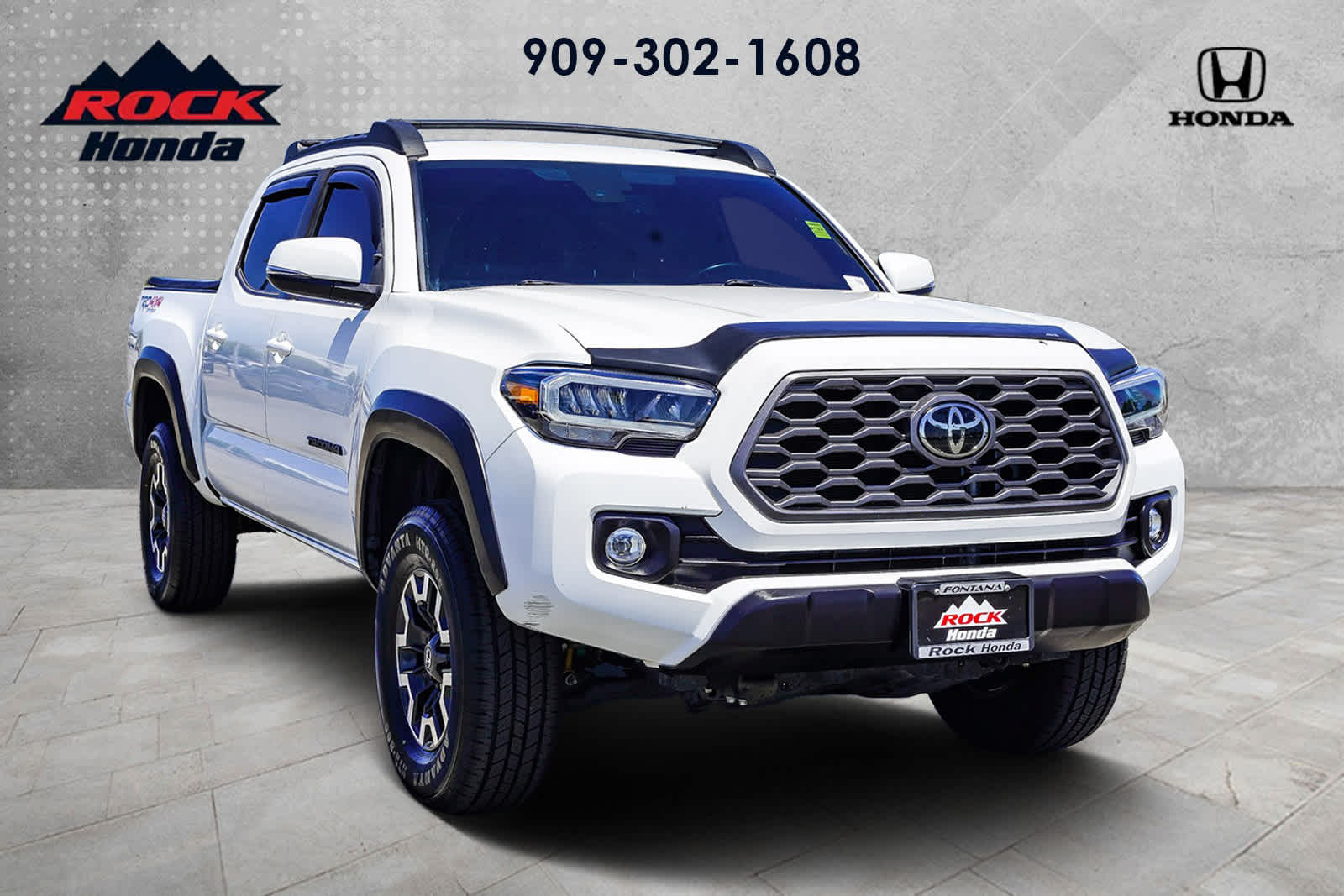 Thumbnail: 2022 Toyota Tacoma - 3