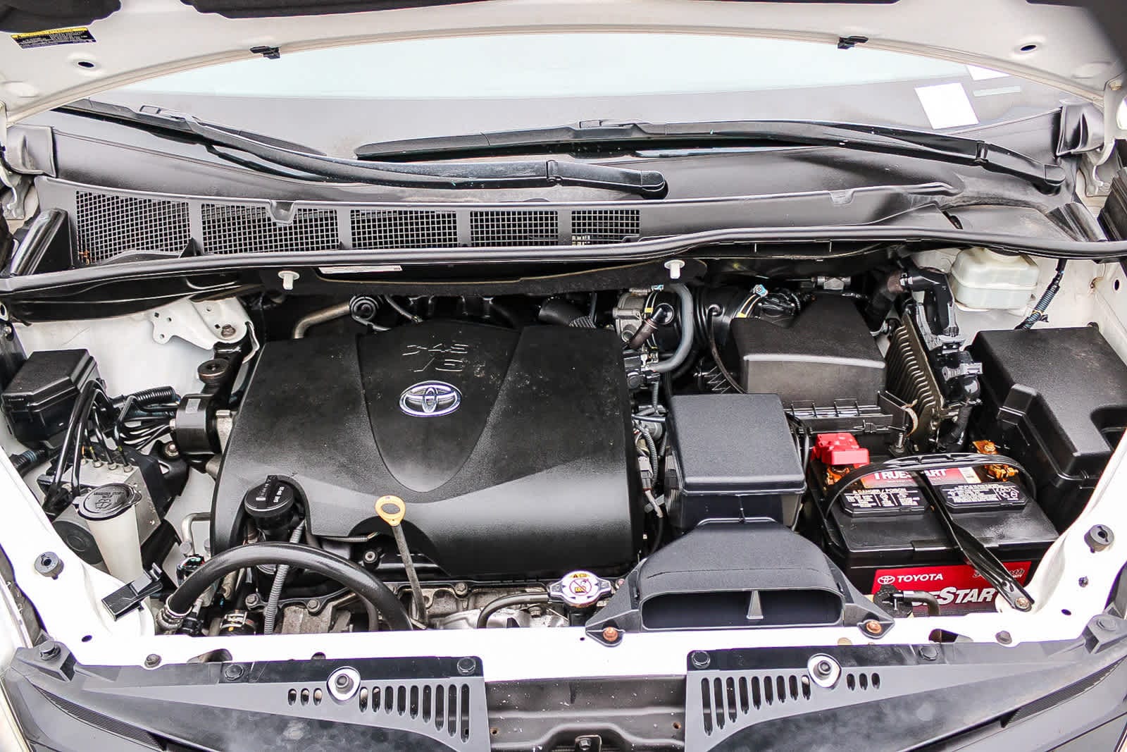 Thumbnail: 2020 Toyota Sienna - 25