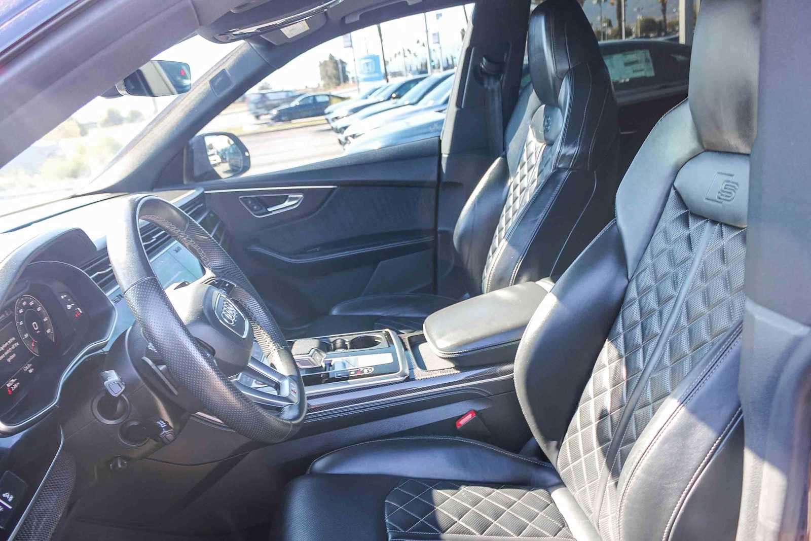 Thumbnail: 2021 Audi SQ8 - 14