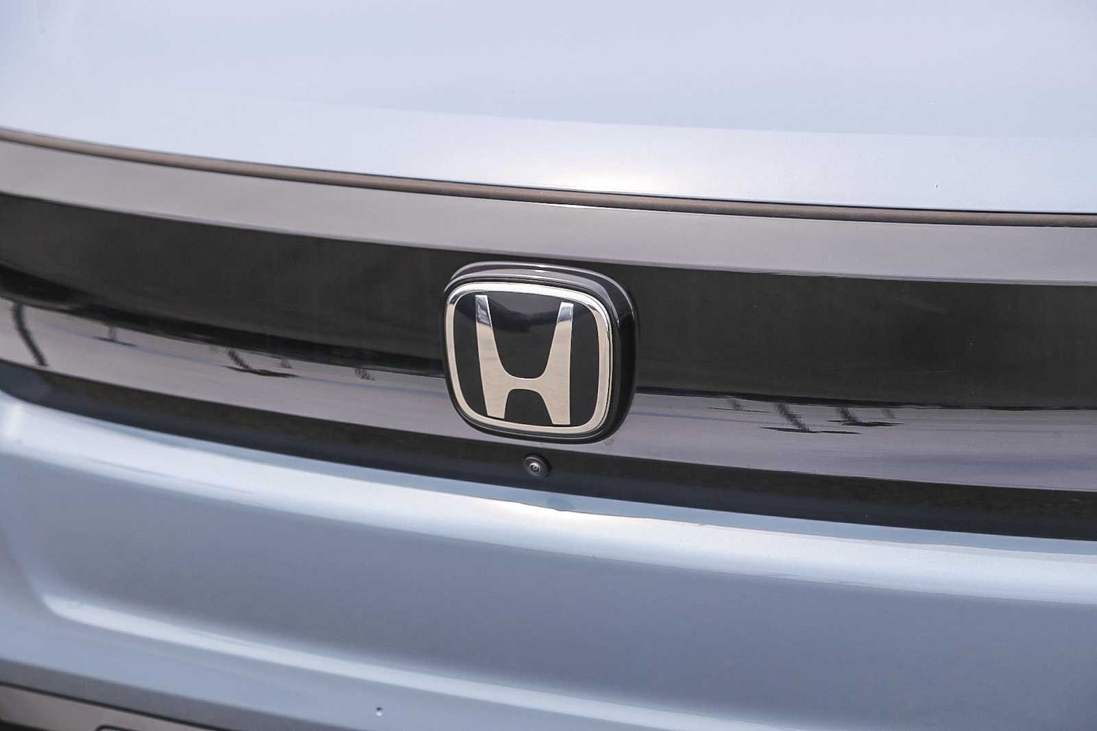 Thumbnail: 2025 Honda Prologue - 8
