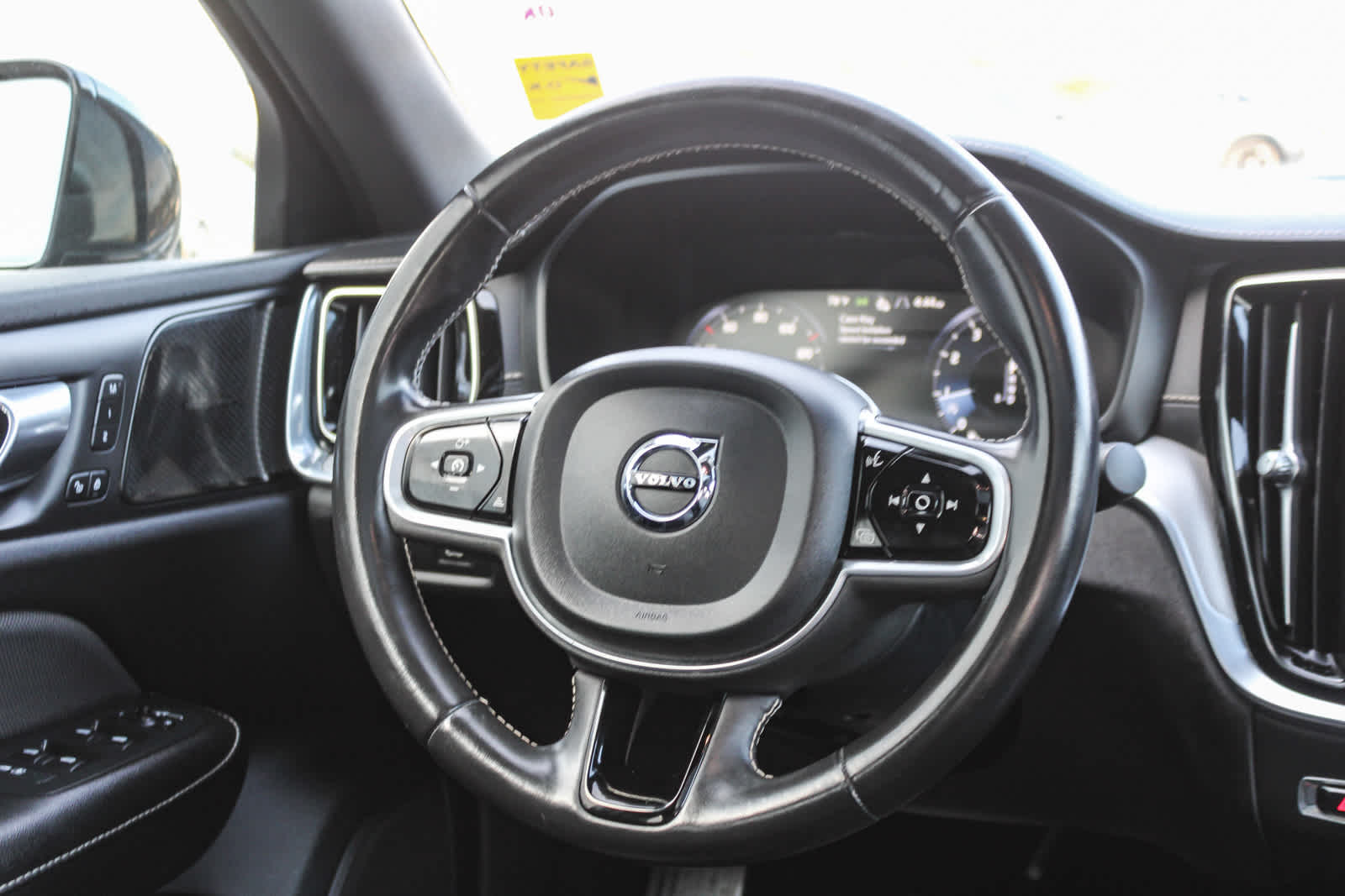 Thumbnail: 2021 Volvo S60 - 15
