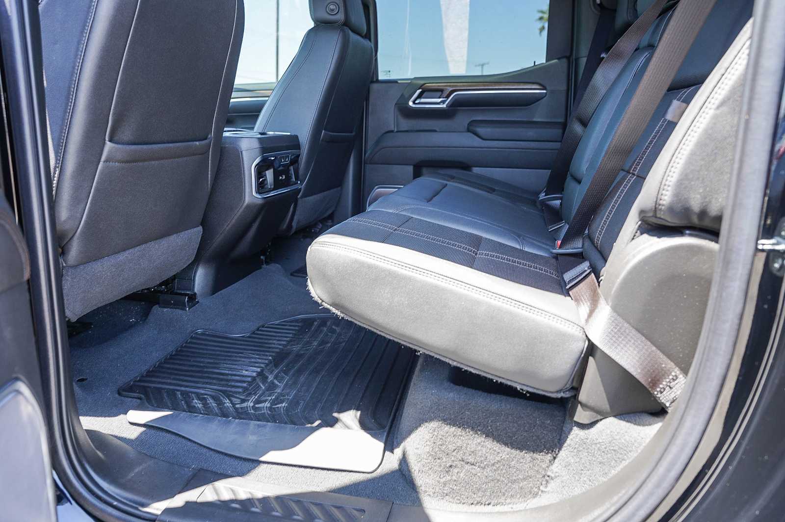 Thumbnail: 2023 Chevrolet Silverado 1500 - 18