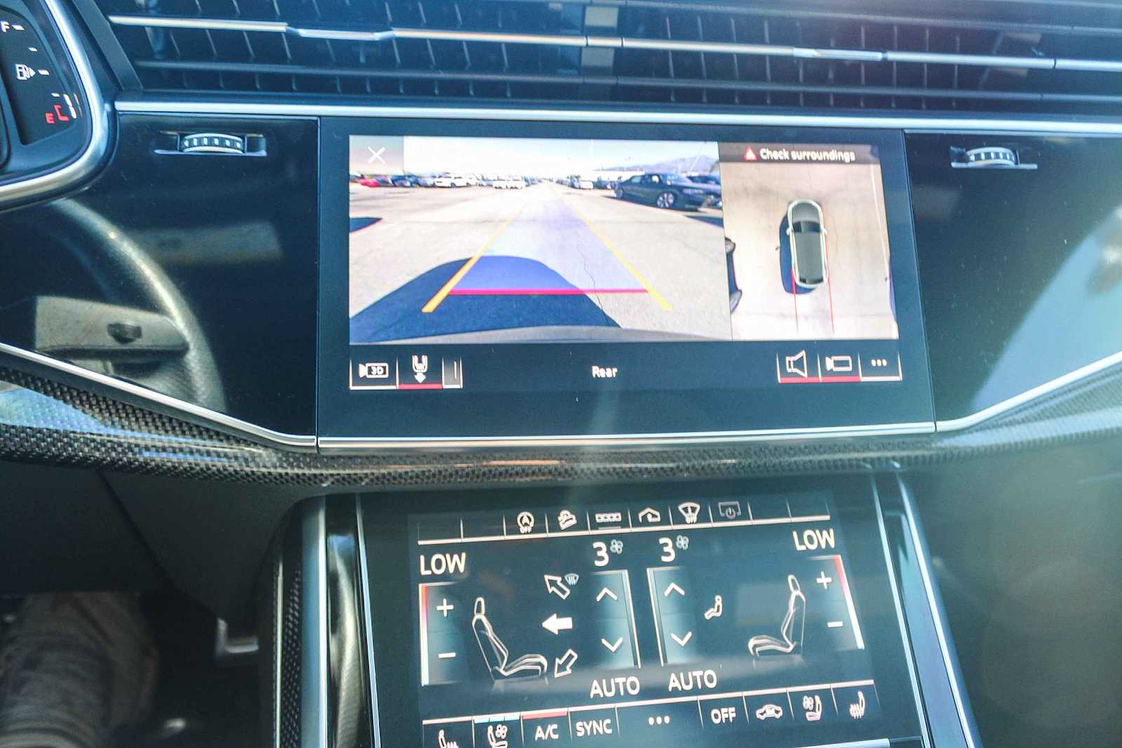 Thumbnail: 2021 Audi SQ8 - 20