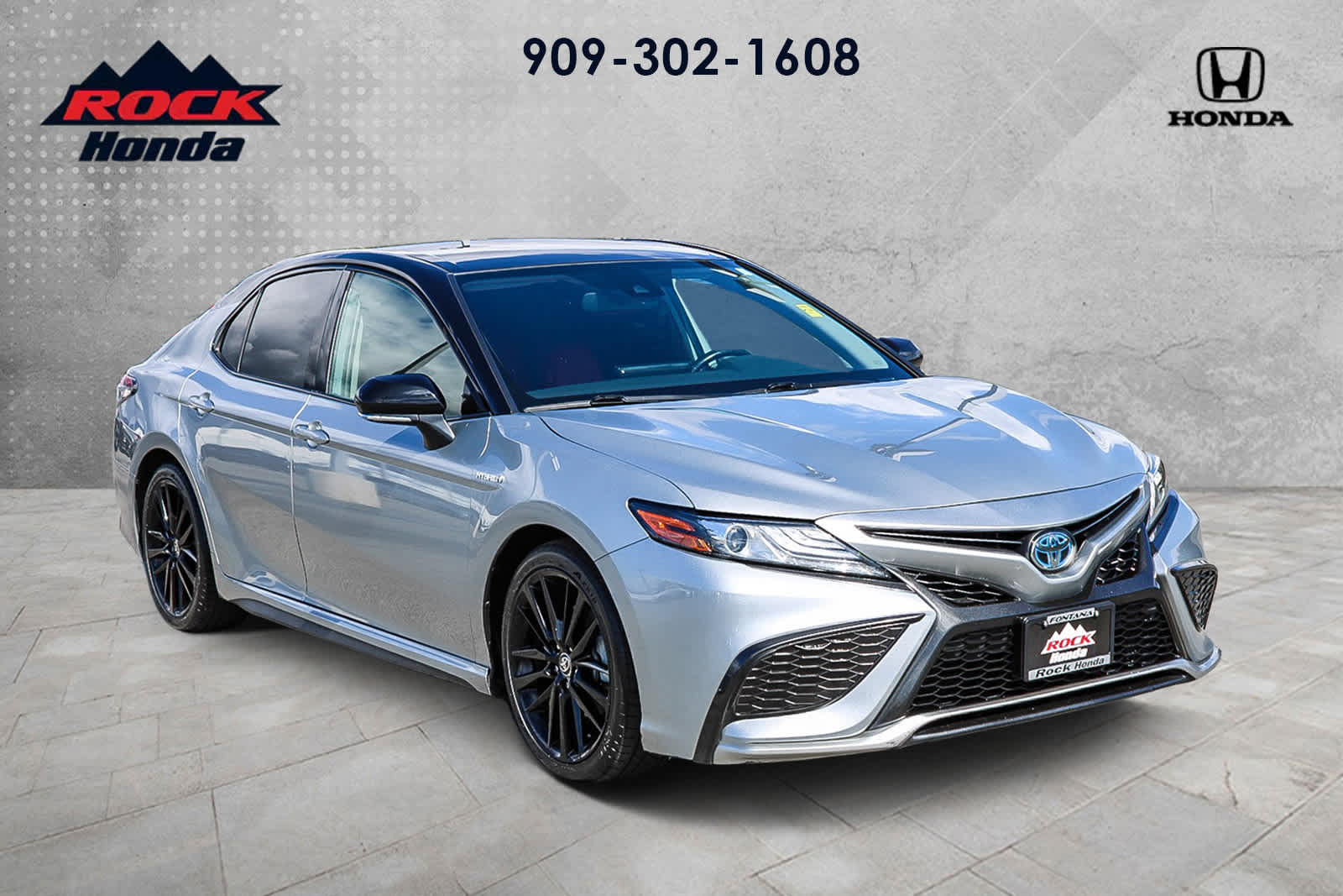 Thumbnail: 2021 Toyota Camry - 3