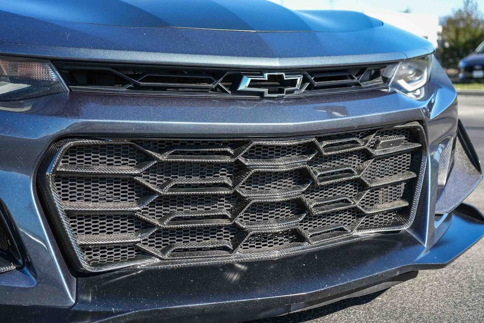 Thumbnail: 2019 Chevrolet Camaro - 5