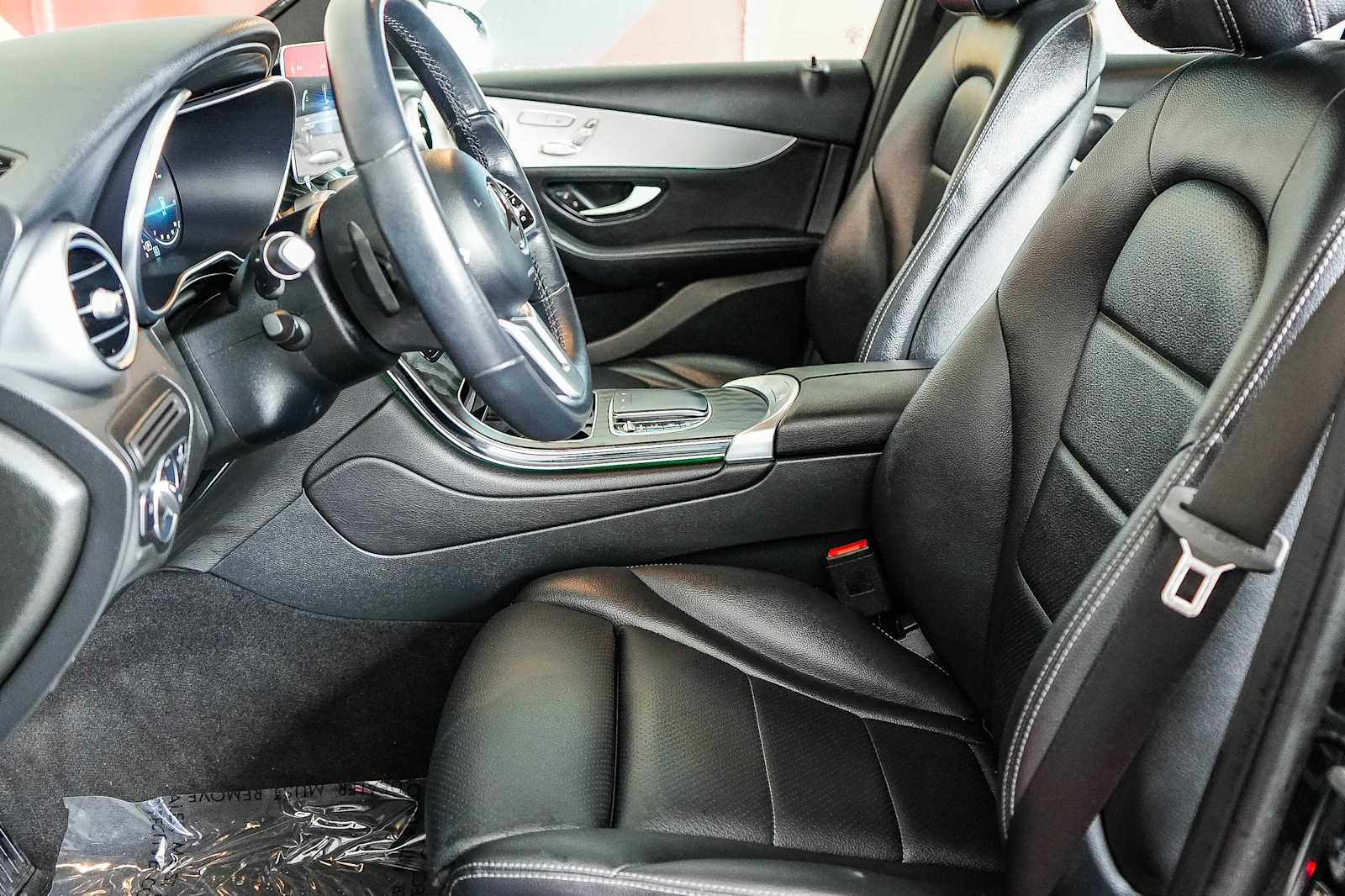 Thumbnail: 2022 Mercedes-Benz GLC - 18