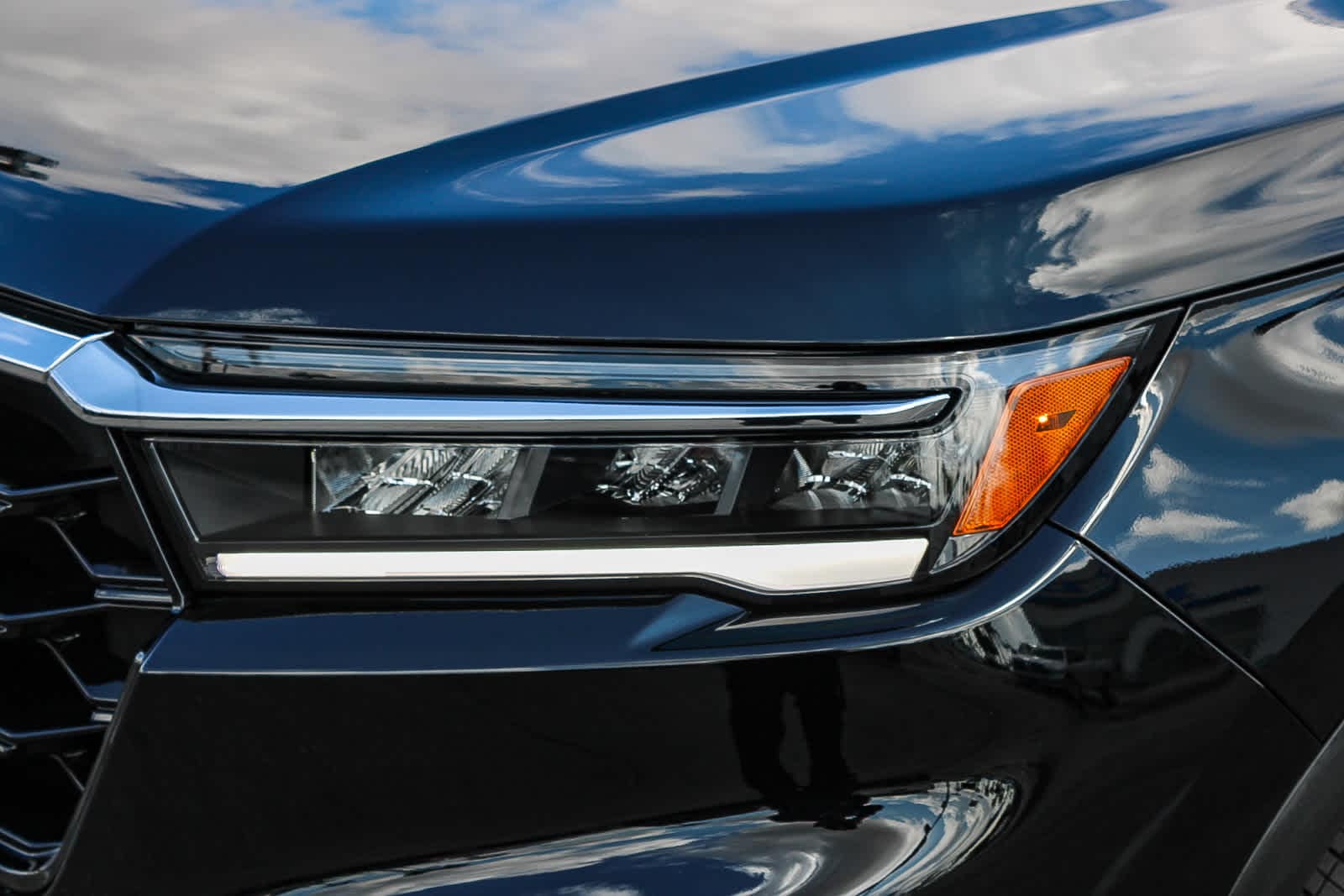 Thumbnail: 2025 Honda Pilot - 10