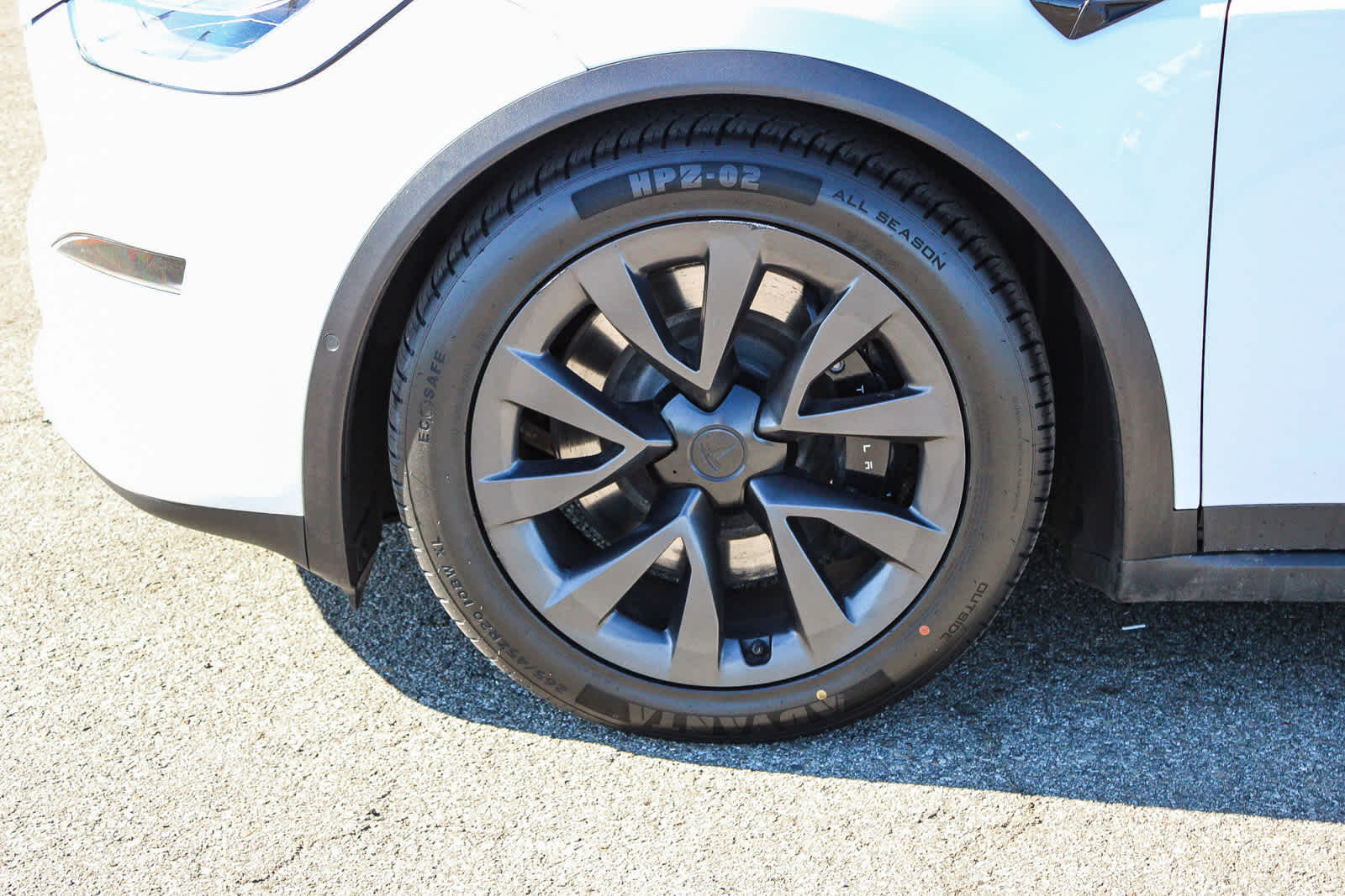 Thumbnail: 2022 Tesla Model X - 9