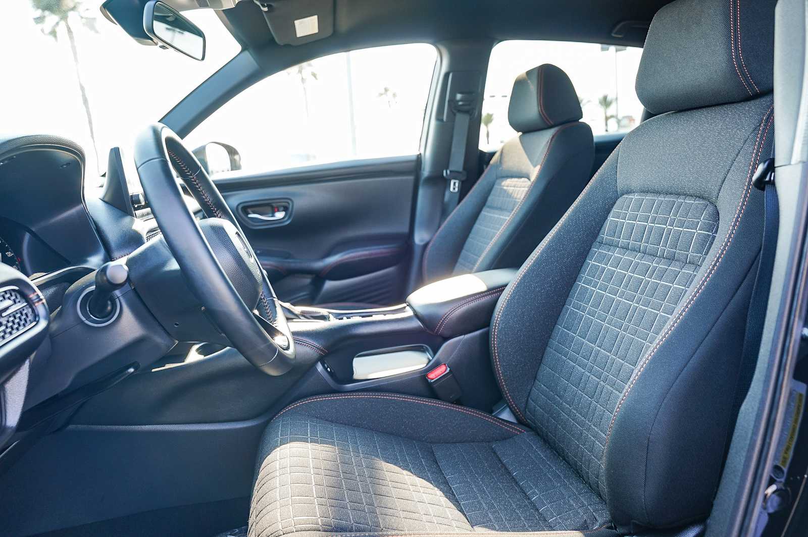 Thumbnail: 2025 Honda HR-V - 17