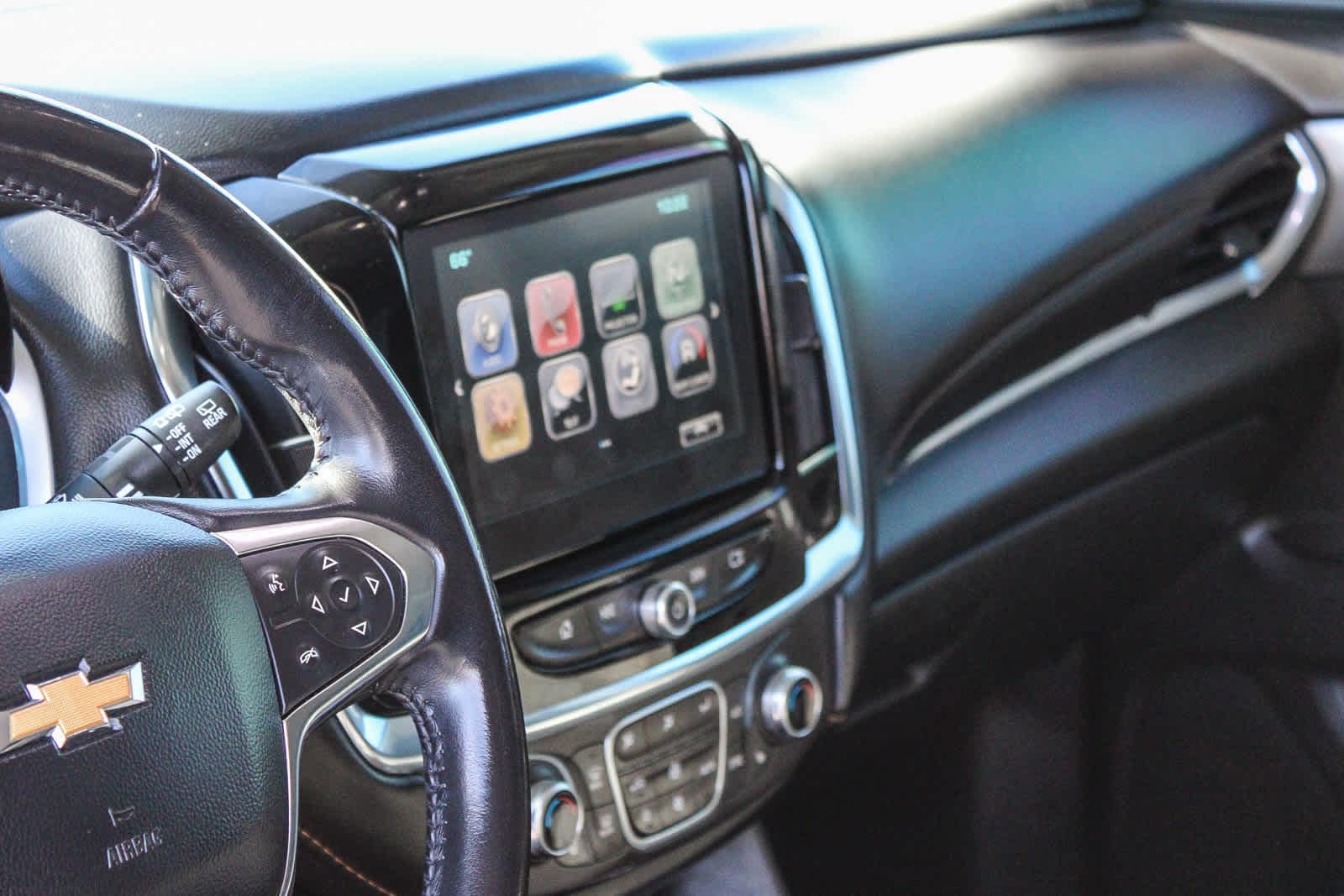 Thumbnail: 2019 Chevrolet Traverse - 23