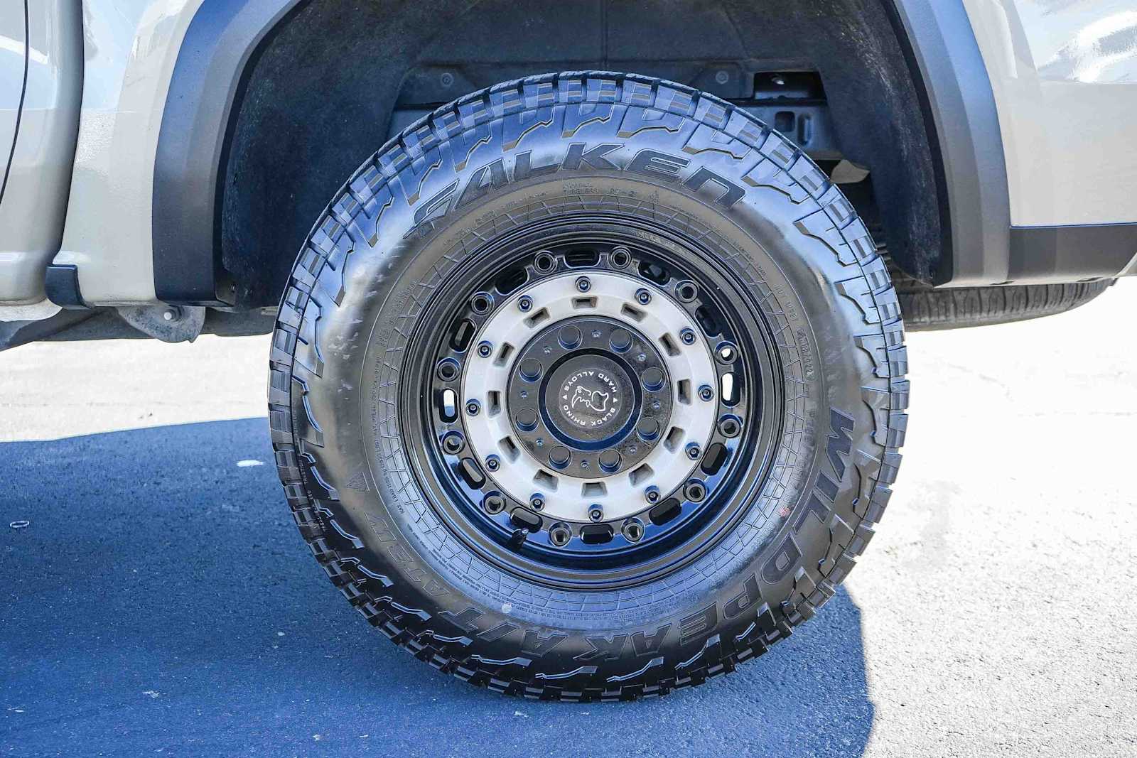 Thumbnail: 2023 GMC Canyon - 10