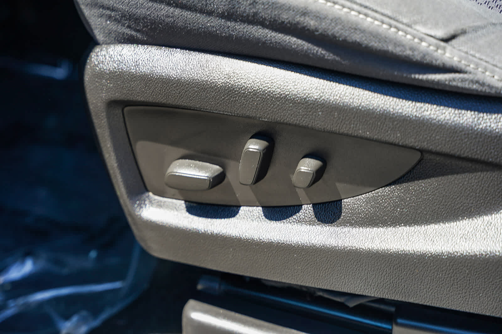 Thumbnail: 2015 Chevrolet Silverado 1500 - 19