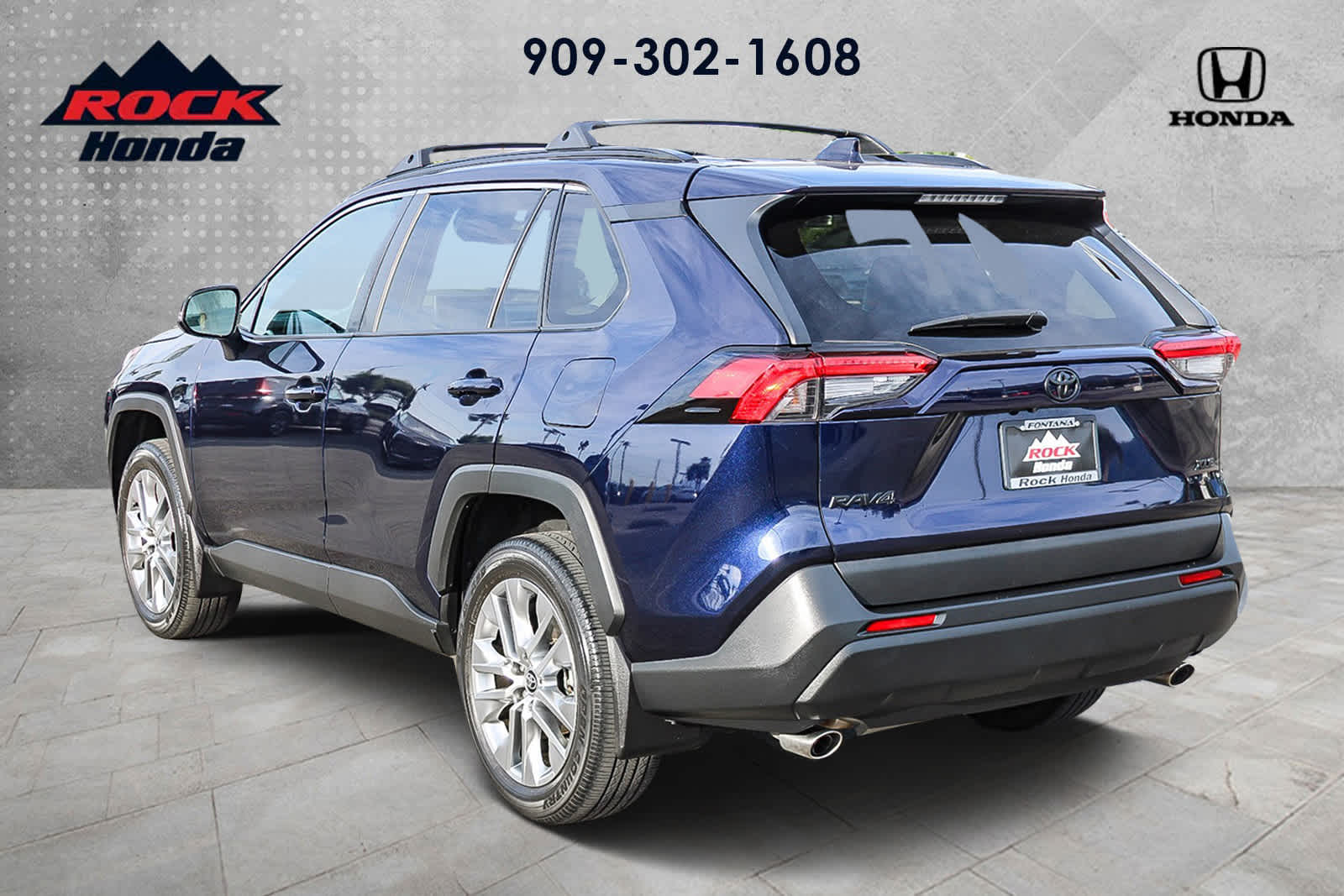 2024 Toyota RAV4 XLE Premium photo 5