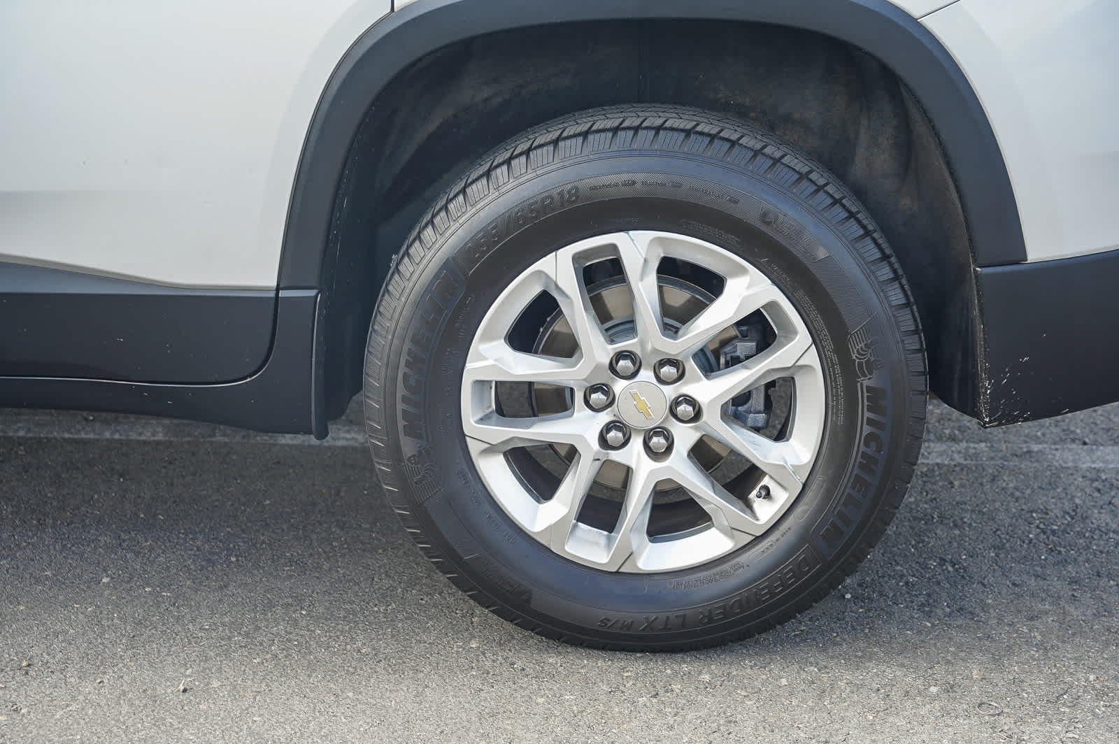 Thumbnail: 2019 Chevrolet Traverse - 8