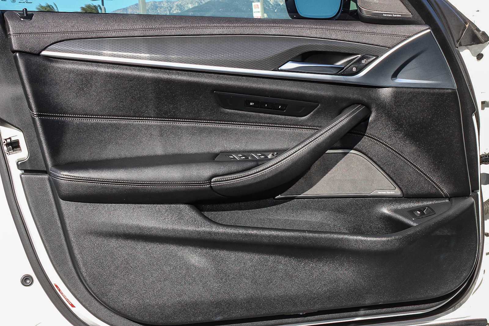 Thumbnail: 2022 BMW 5 Series - 19