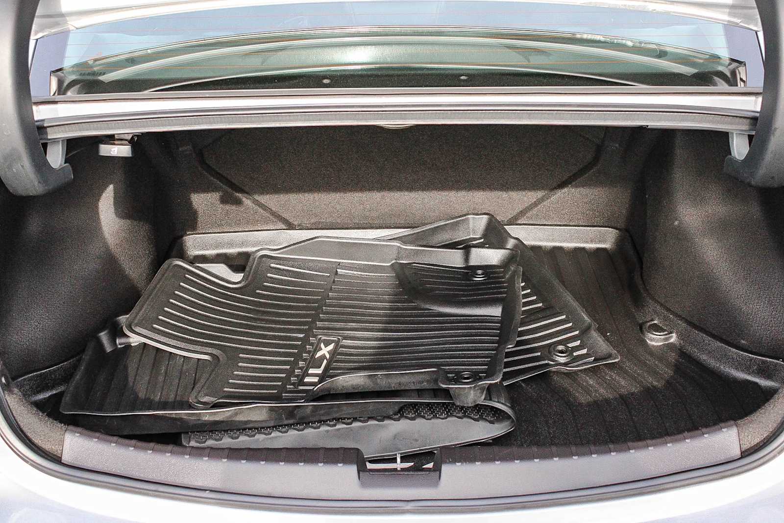 Thumbnail: 2020 Acura ILX - 24