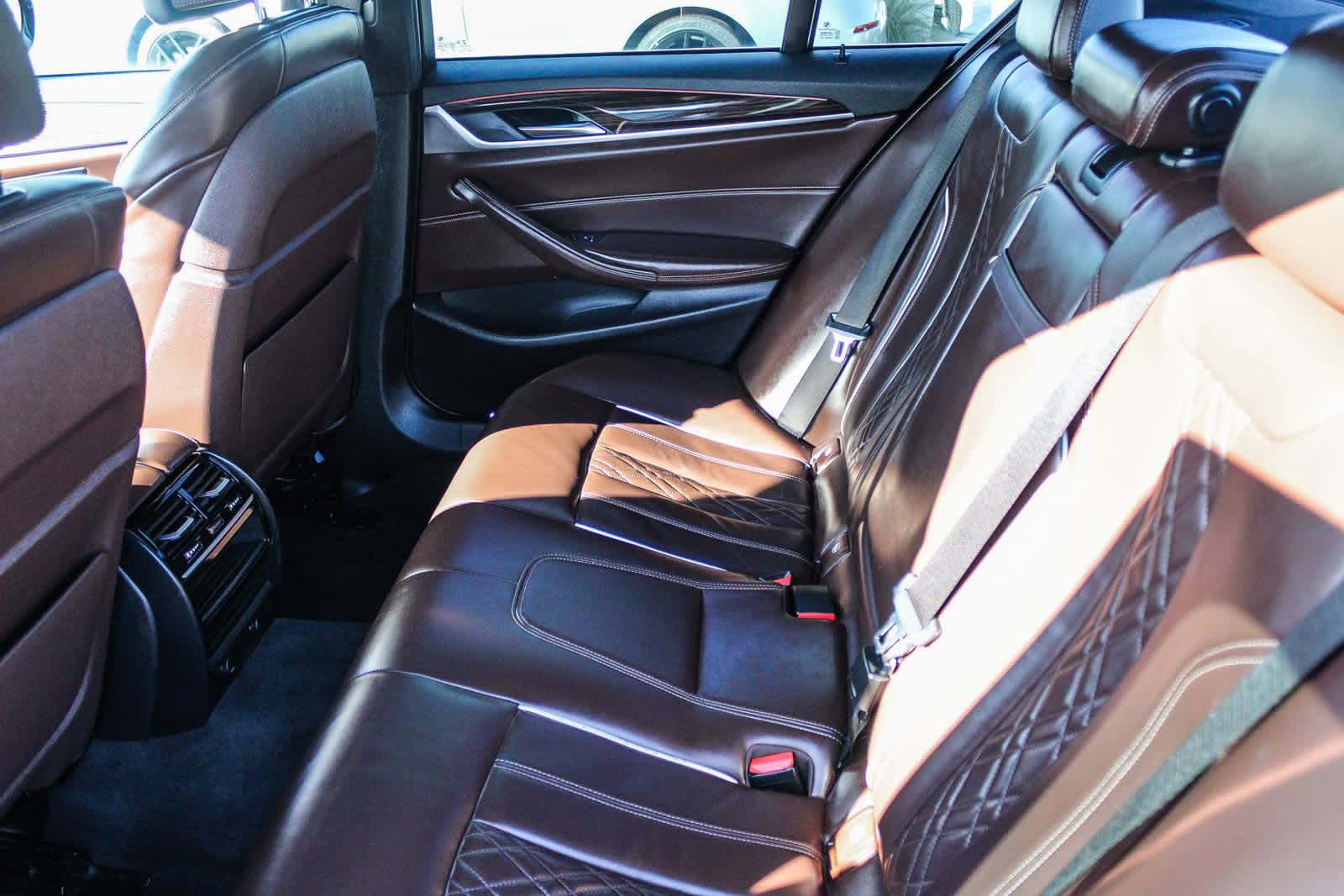 Thumbnail: 2018 BMW 5 Series - 19