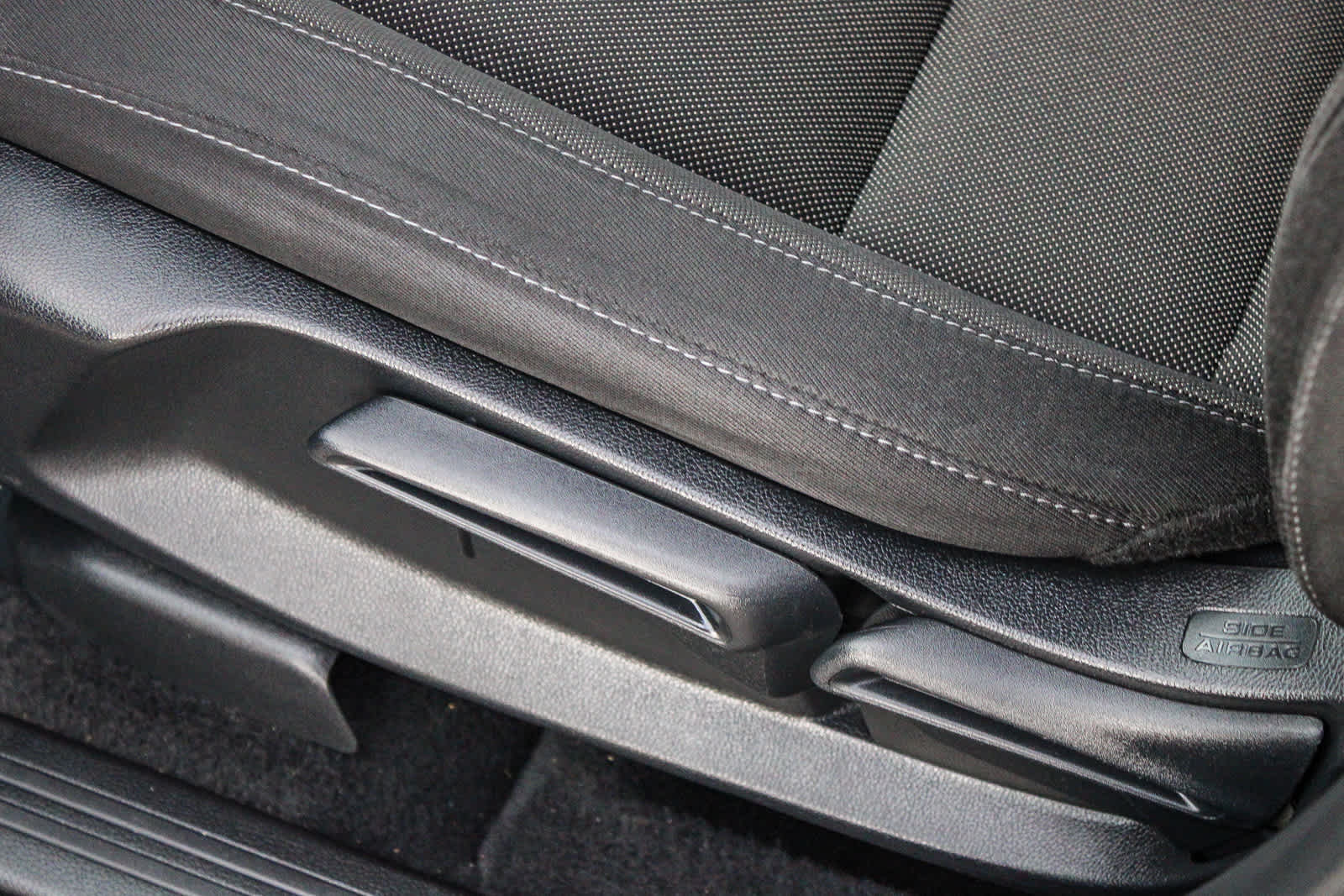 Thumbnail: 2023 Honda CR-V - 21