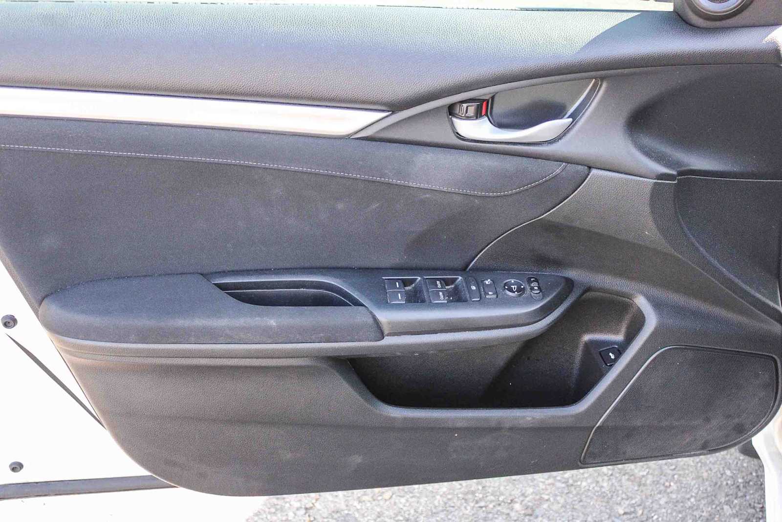 Thumbnail: 2017 Honda Civic - 21