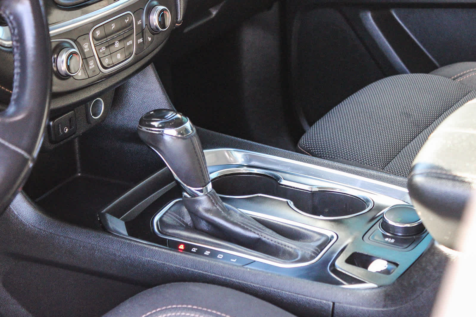 Thumbnail: 2019 Chevrolet Traverse - 24