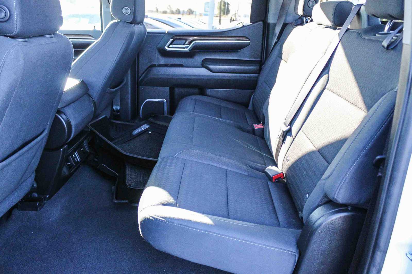 Thumbnail: 2022 Chevrolet Silverado 1500 - 13