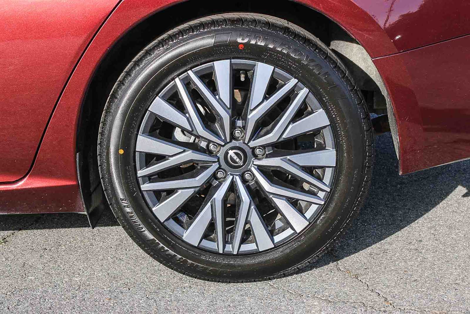 Thumbnail: 2023 Nissan Altima - 8