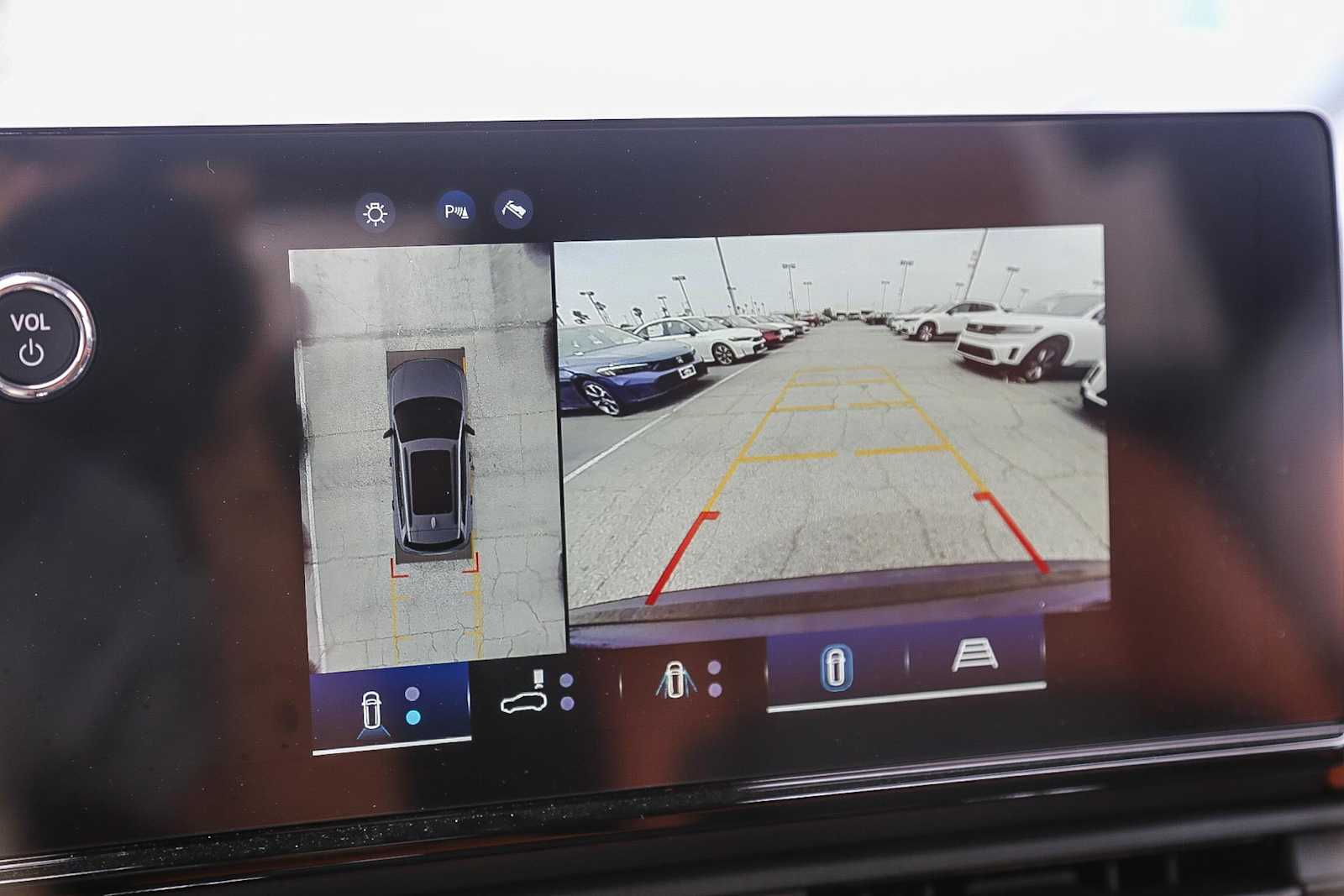 Thumbnail: 2026 Honda Prologue - 25