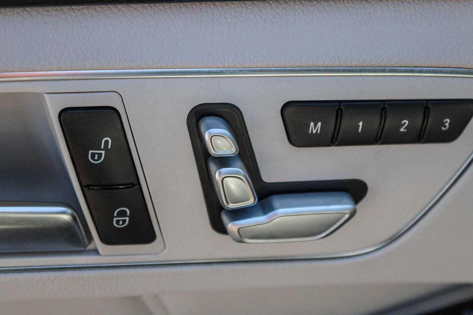Thumbnail: 2014 Mercedes-Benz E-Class - 22