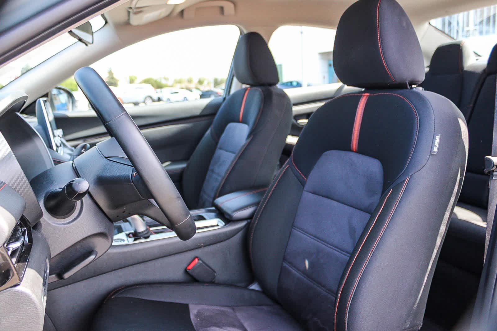 2025 Nissan Sentra SR - Photo 17