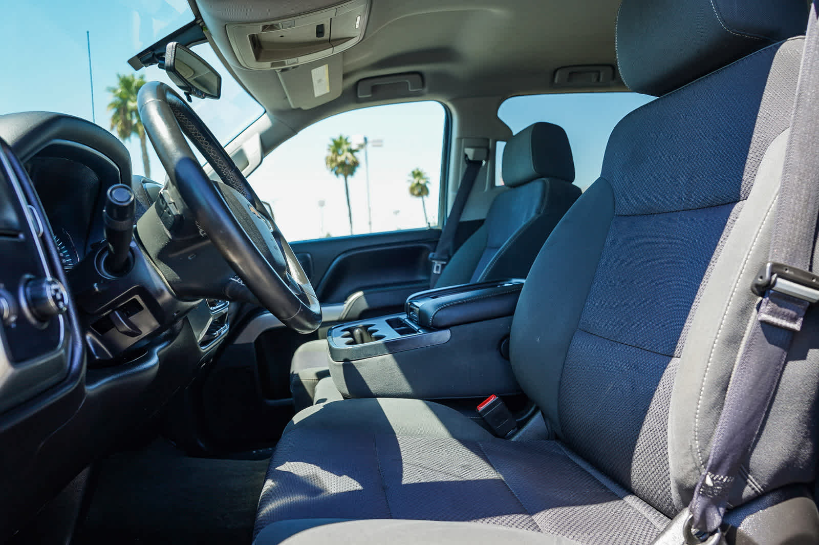 Thumbnail: 2015 Chevrolet Silverado 1500 - 17