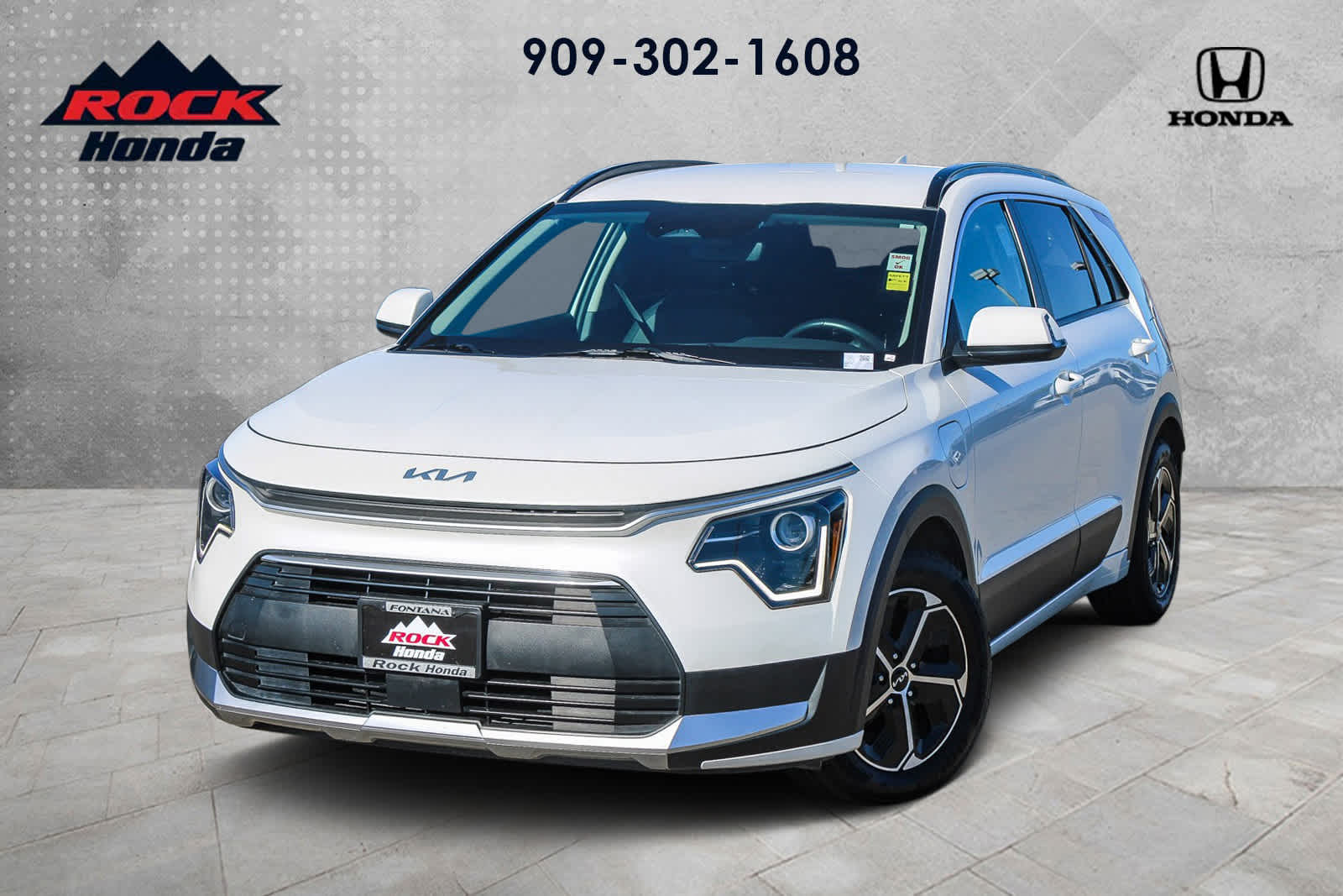 2023 Kia Niro EX's photo