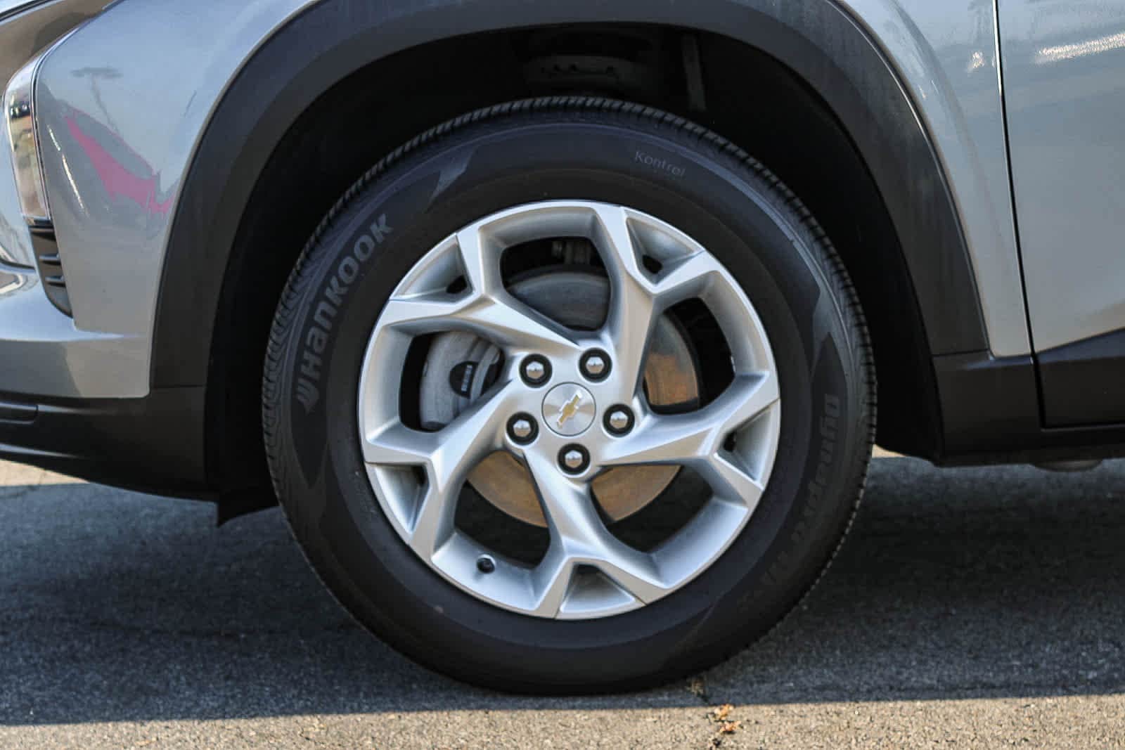 Thumbnail: 2024 Chevrolet Trax - 11