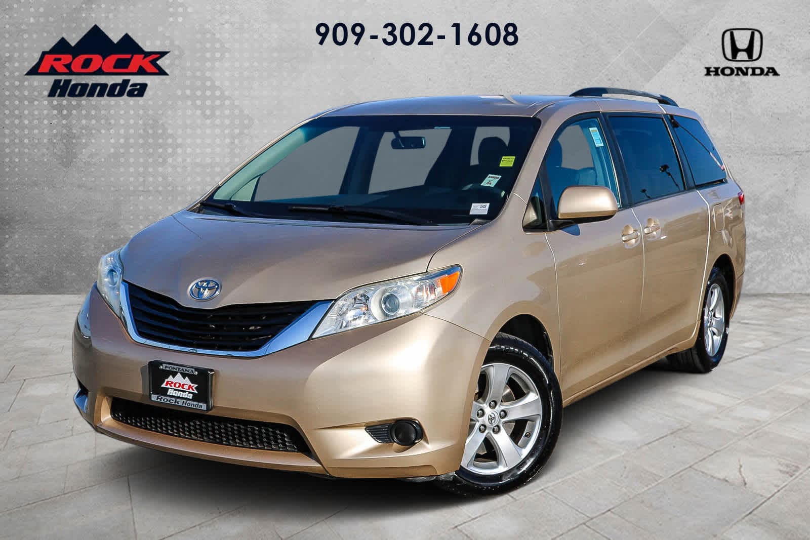 2013 Toyota Sienna LE -
                  Fontana, CA