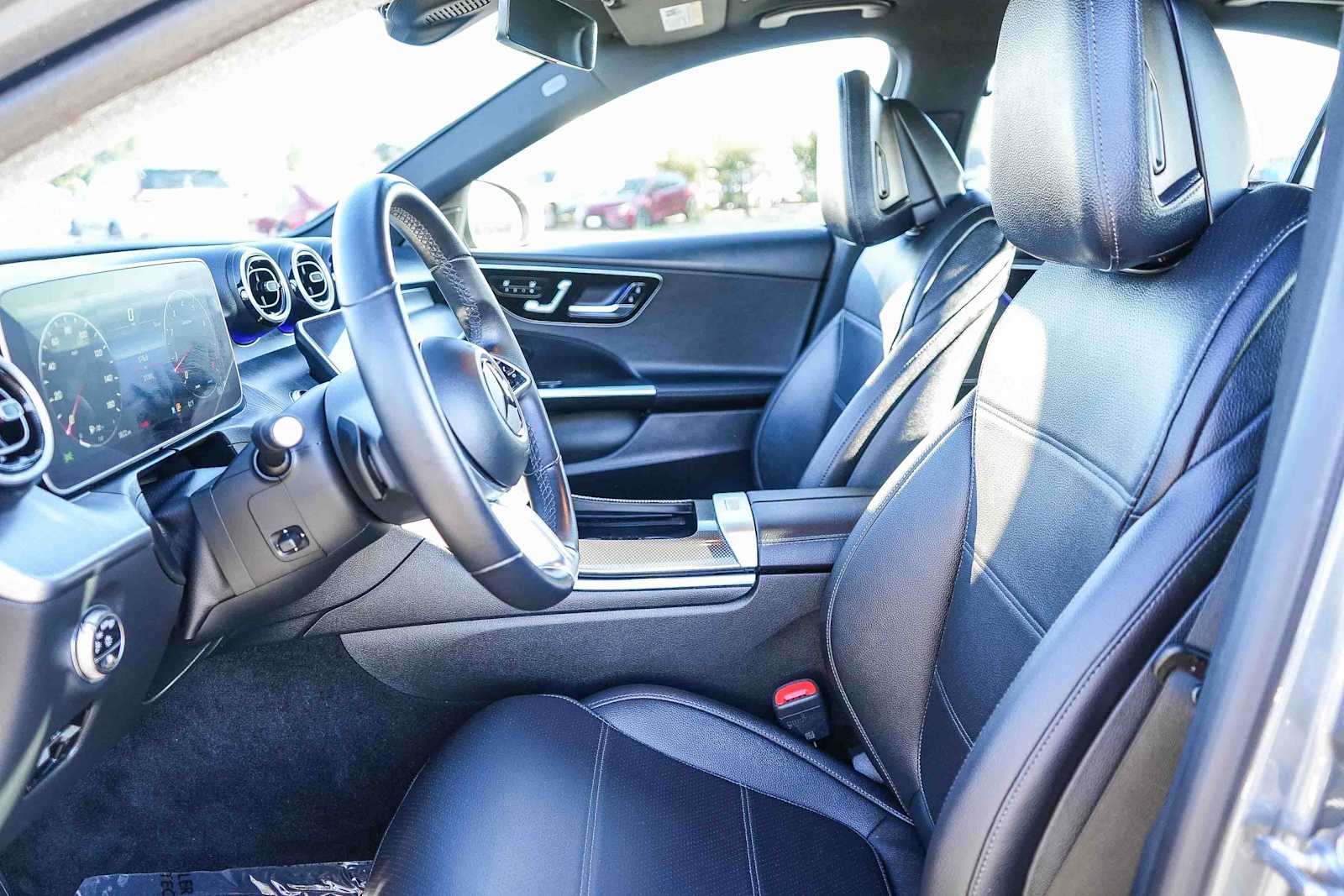 Thumbnail: 2024 Mercedes-Benz C-Class - 17