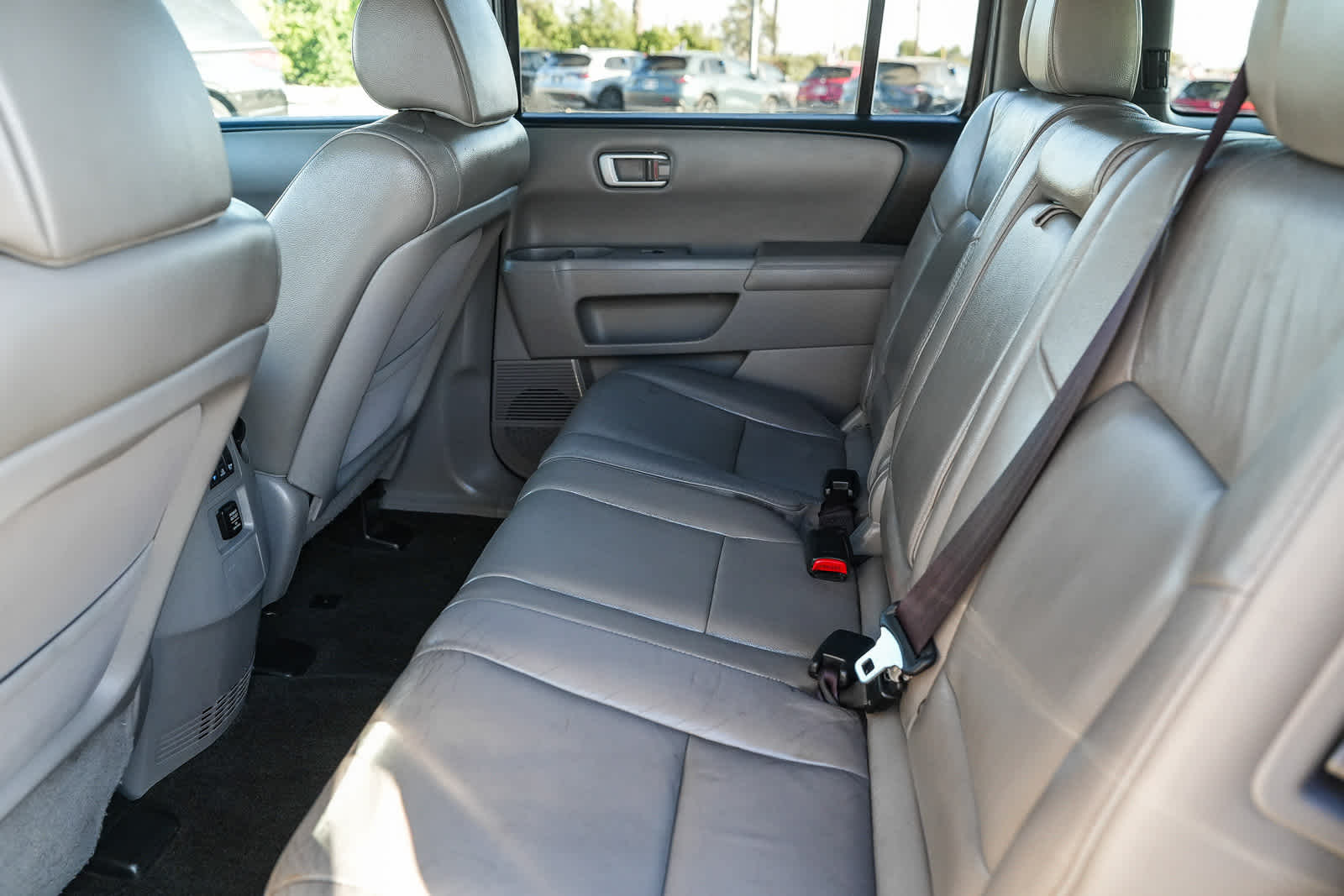 Thumbnail: 2012 Honda Pilot - 18
