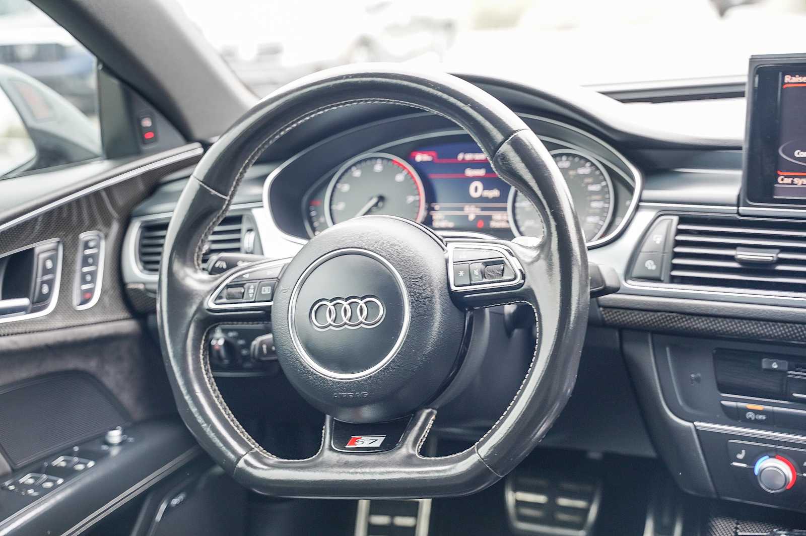 Thumbnail: 2017 Audi S7 - 15