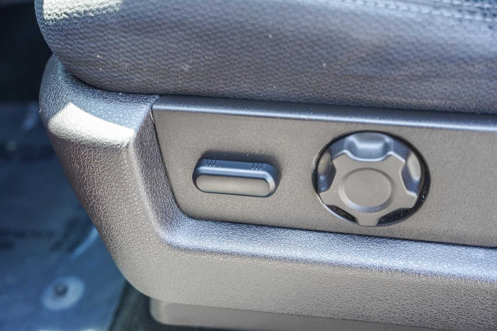 Thumbnail: 2011 Ford F-150 - 20
