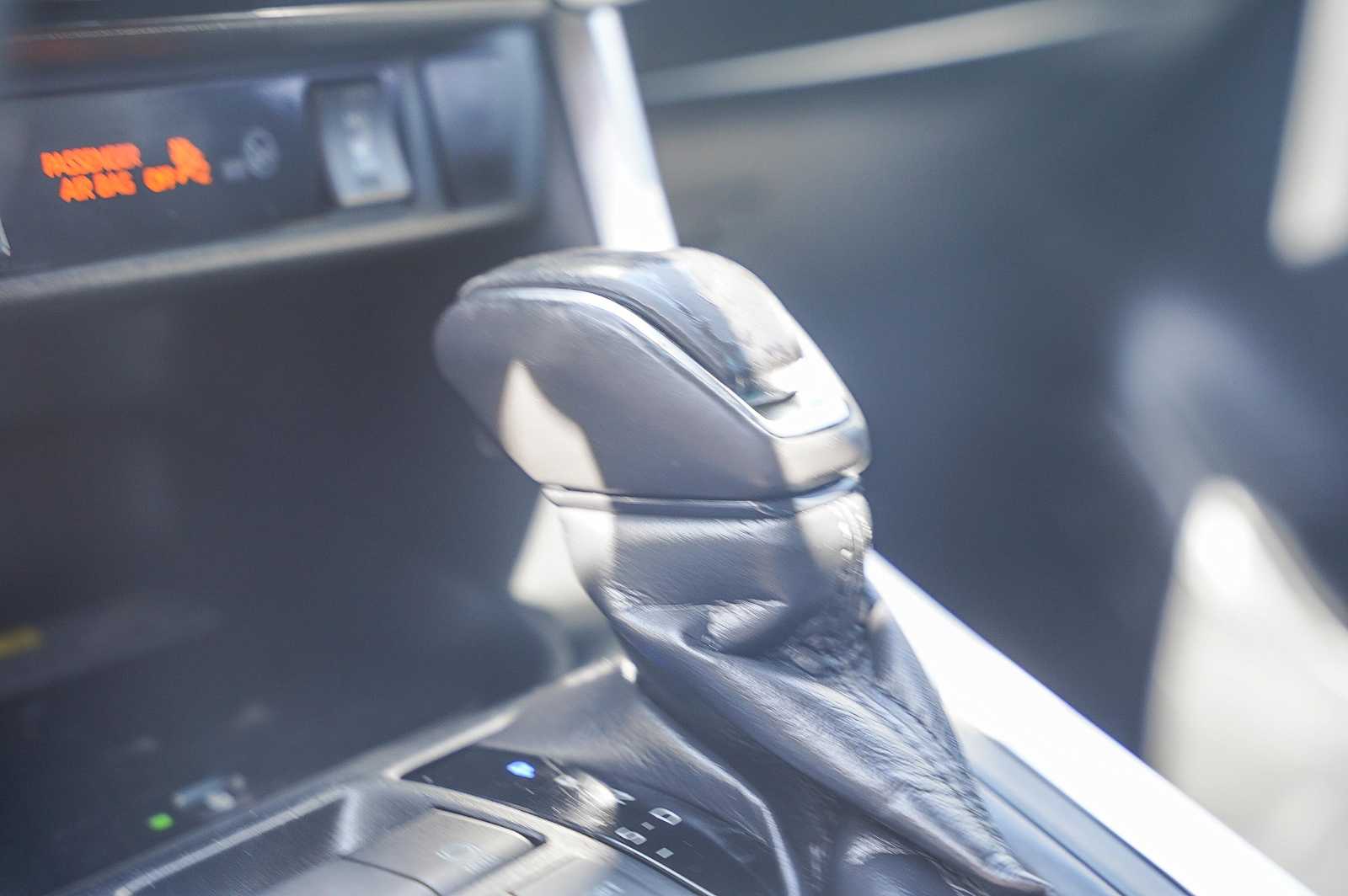 2019 Toyota RAV4 XLE Premium 23
