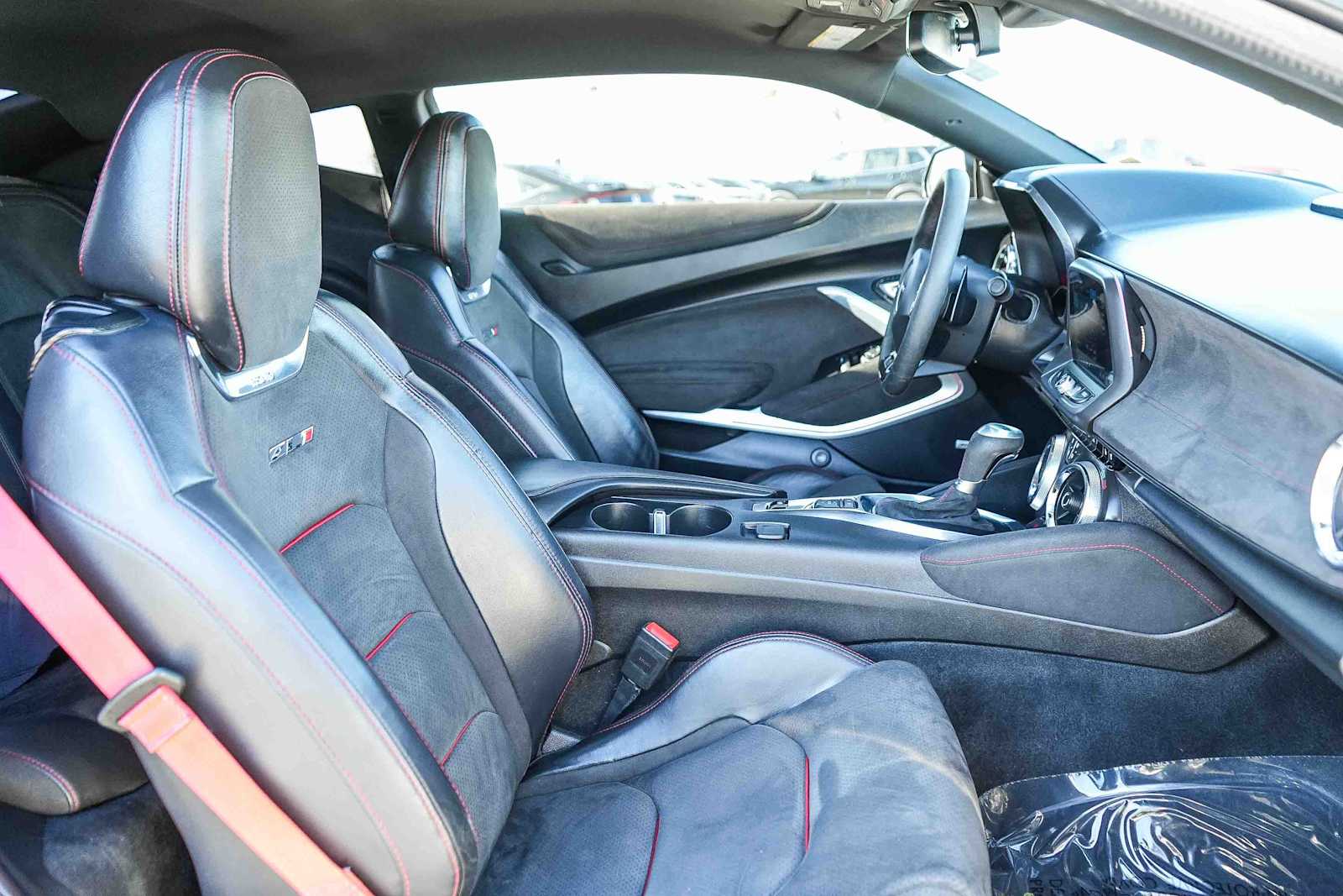 Thumbnail: 2019 Chevrolet Camaro - 15