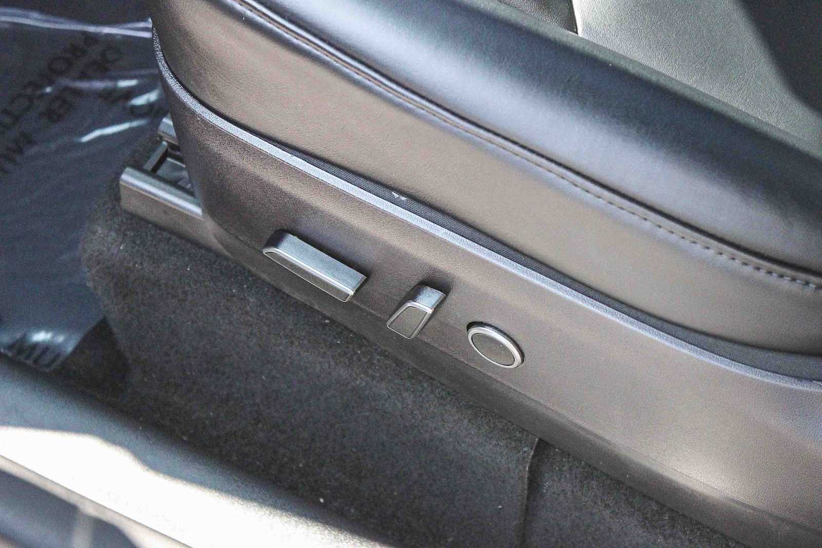 Thumbnail: 2022 Tesla Model Y - 22