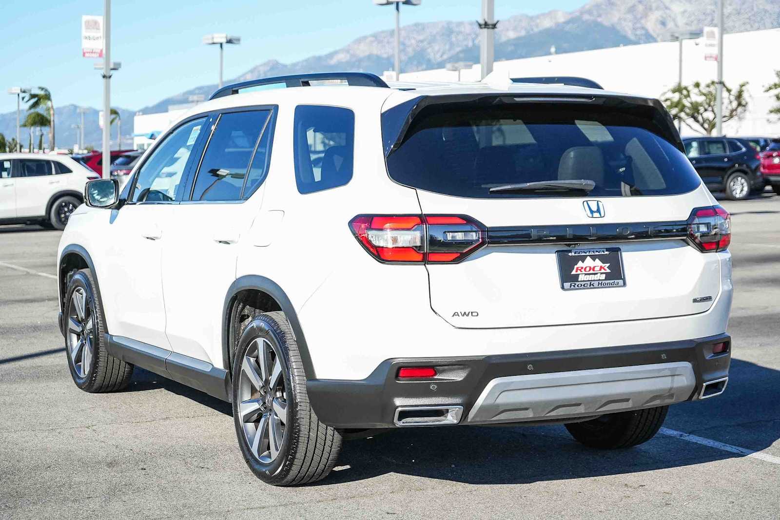 Thumbnail: 2025 Honda Pilot - 8