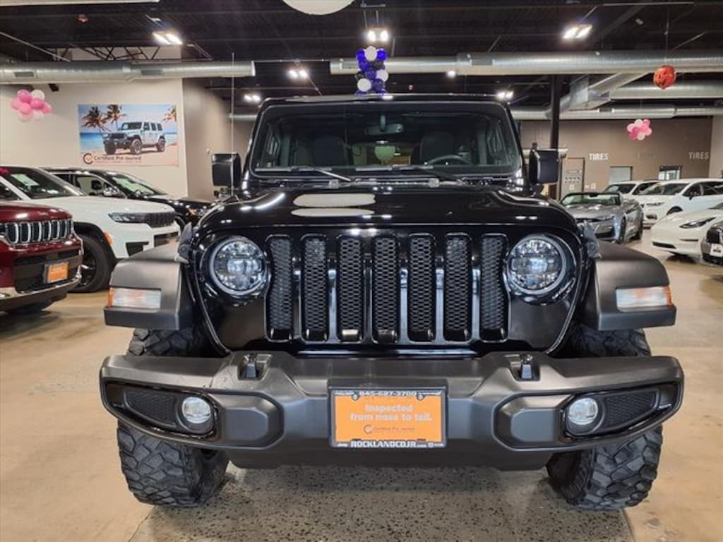 Used 2023 Jeep Wrangler Willys SUV