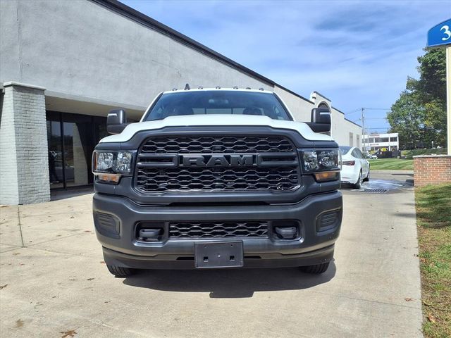 2024 Ram 3500 Tradesman photo 2