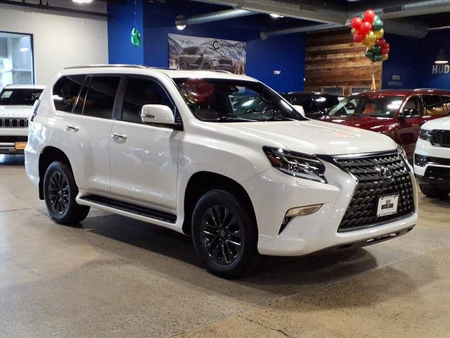 2021 Lexus GX 460 photo 3
